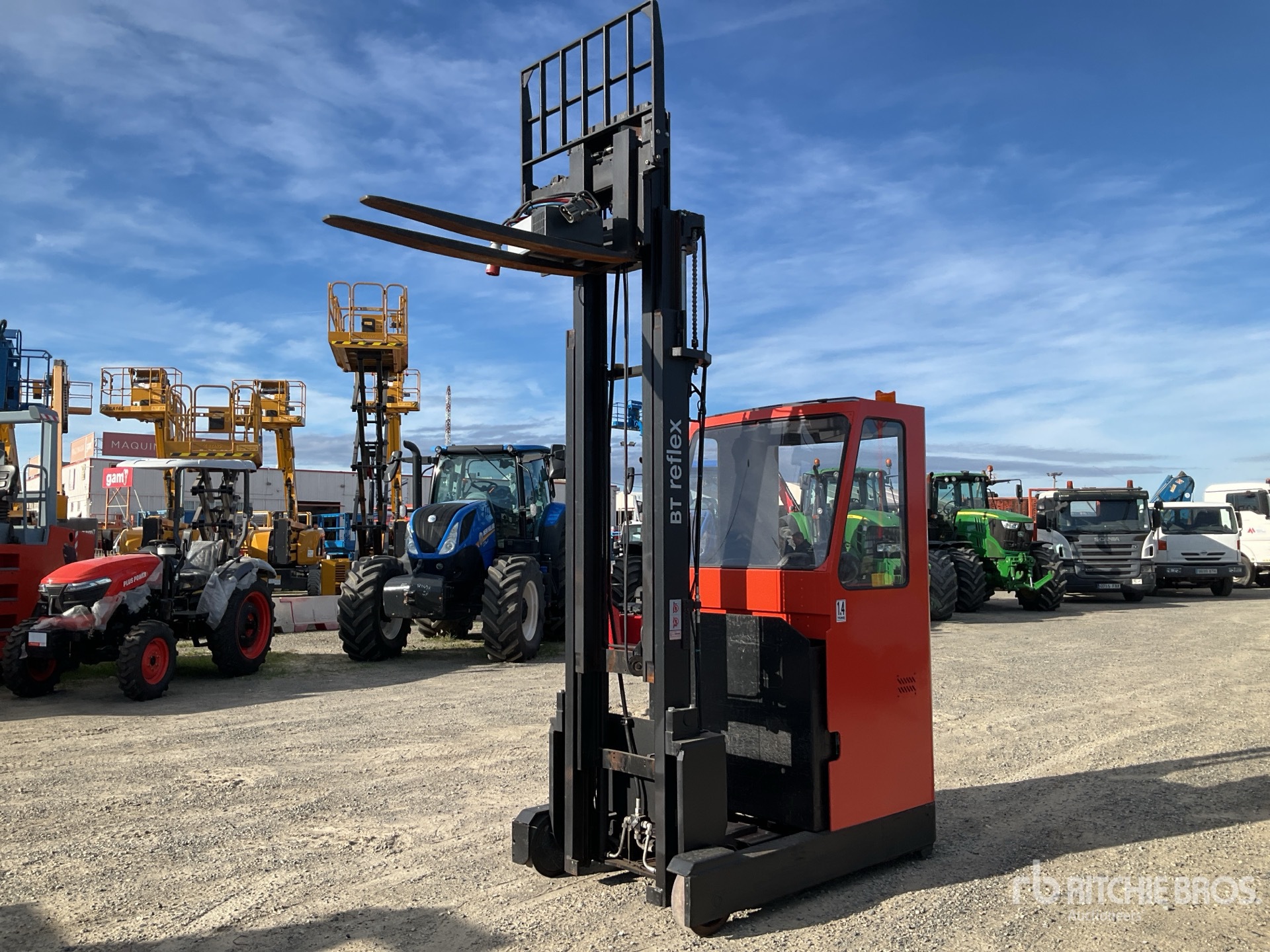 General Appearance with Featured Photo