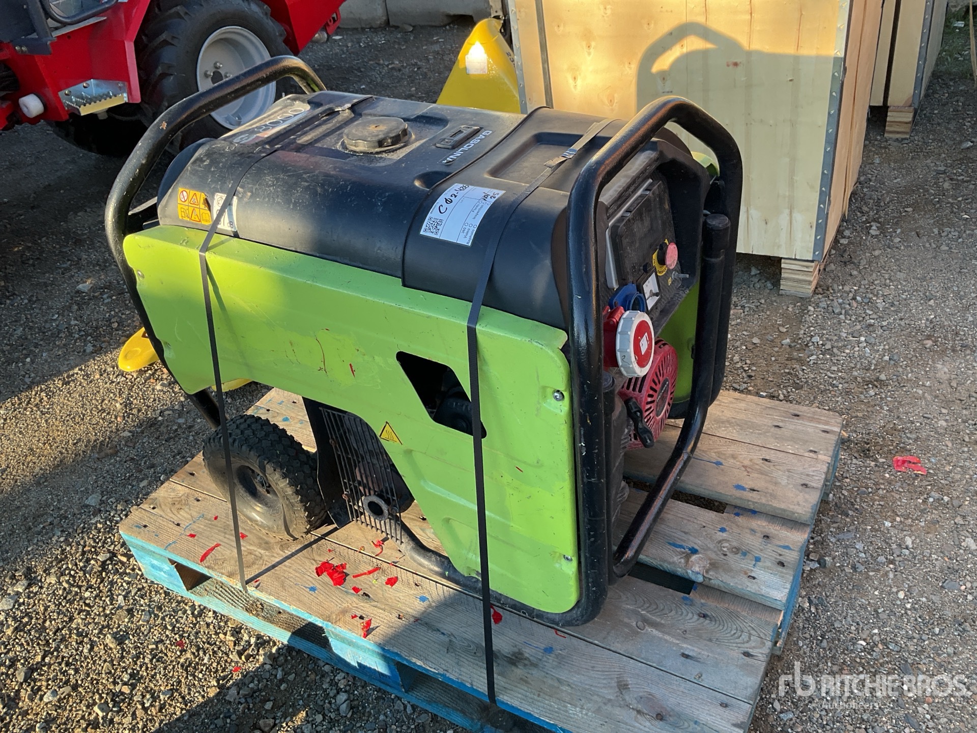 General Appearance with Picture, Right Rear Corner