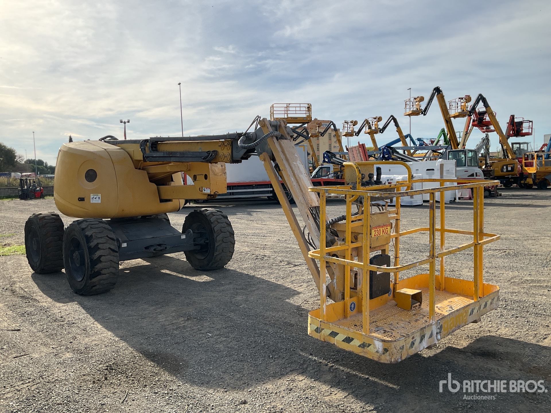 General Appearance with Picture, Right Front Corner