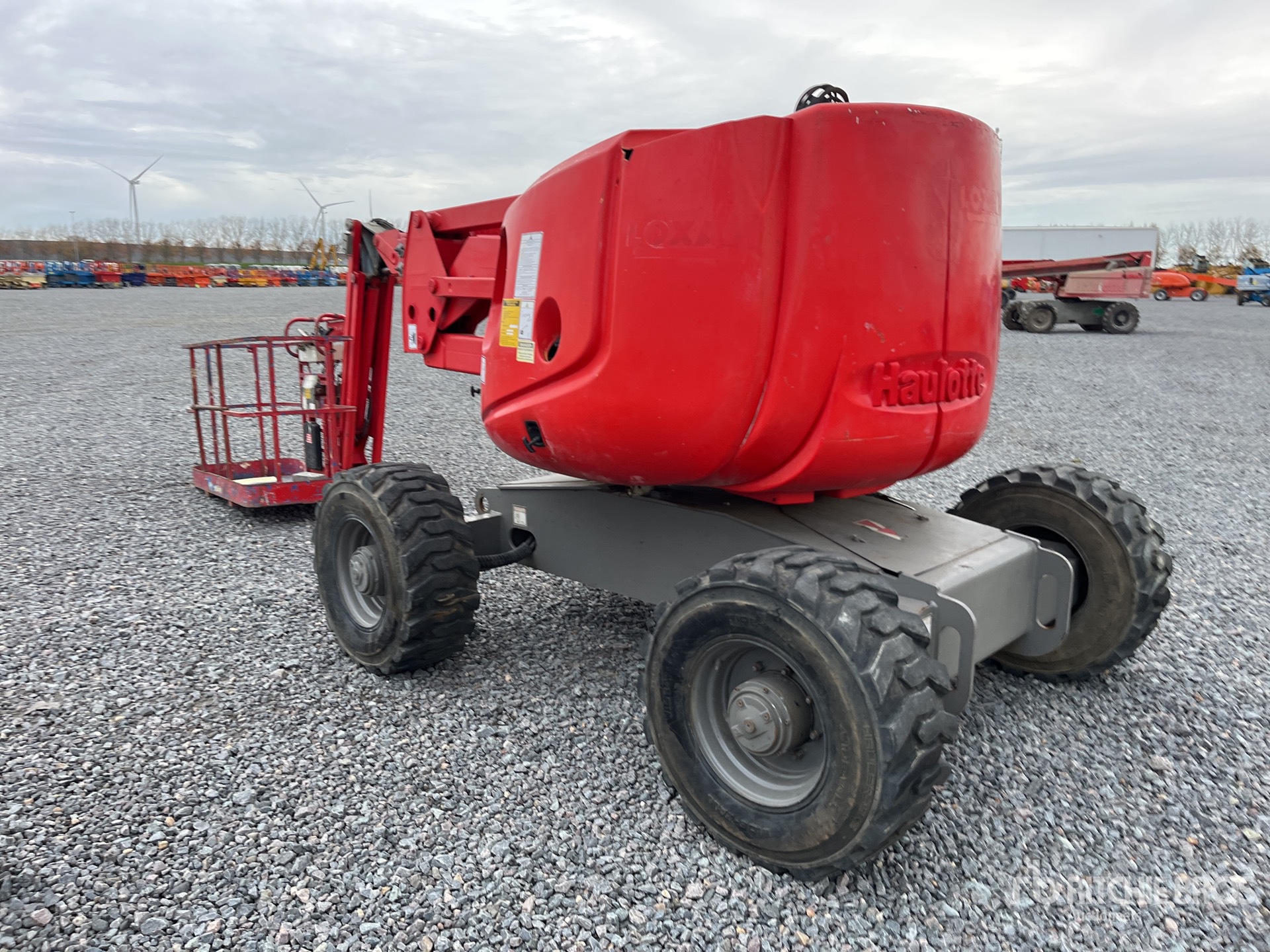 General Appearance with Picture, Right Front Corner