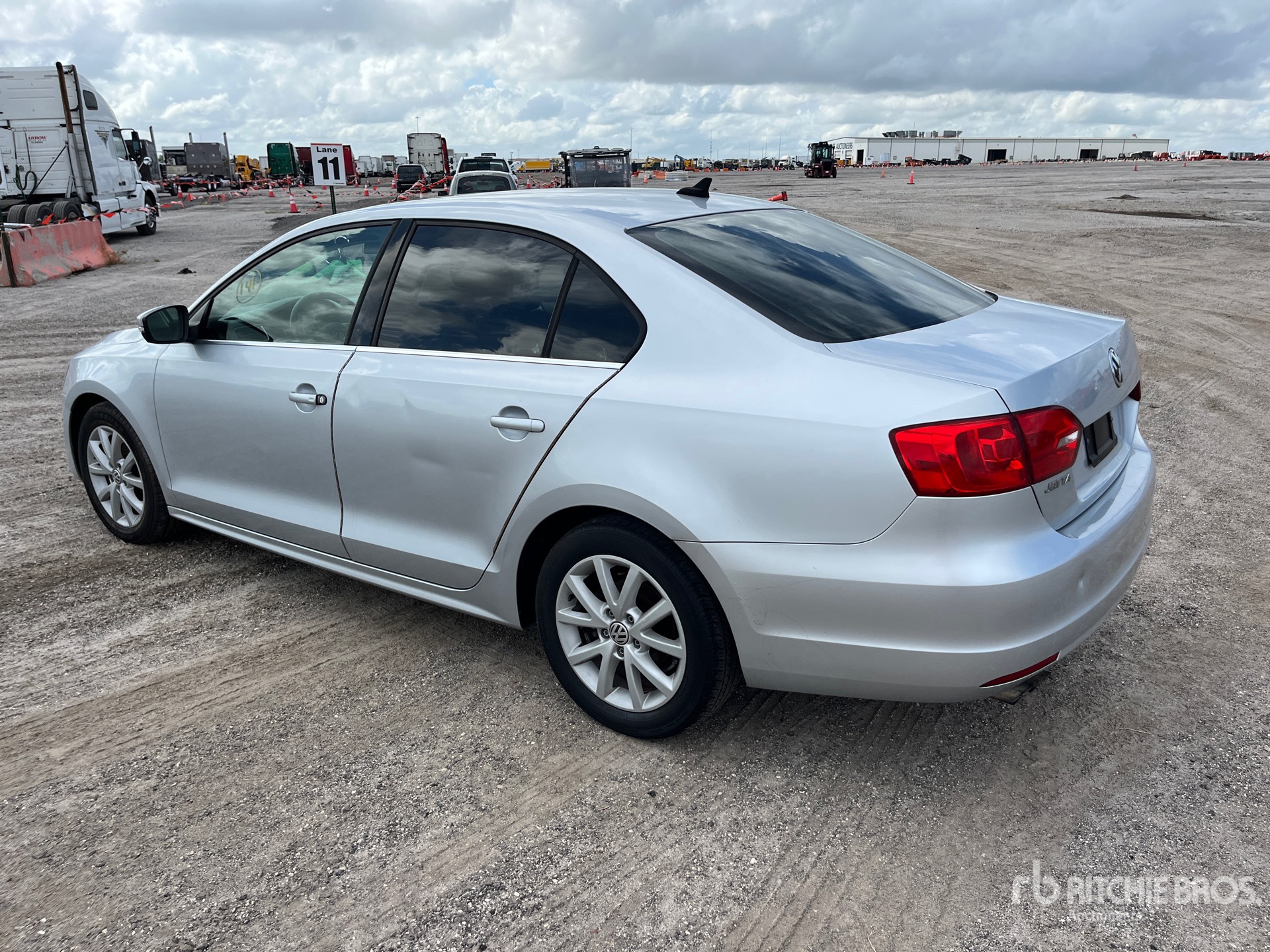 General Appearance with Picture, Left Rear Corner