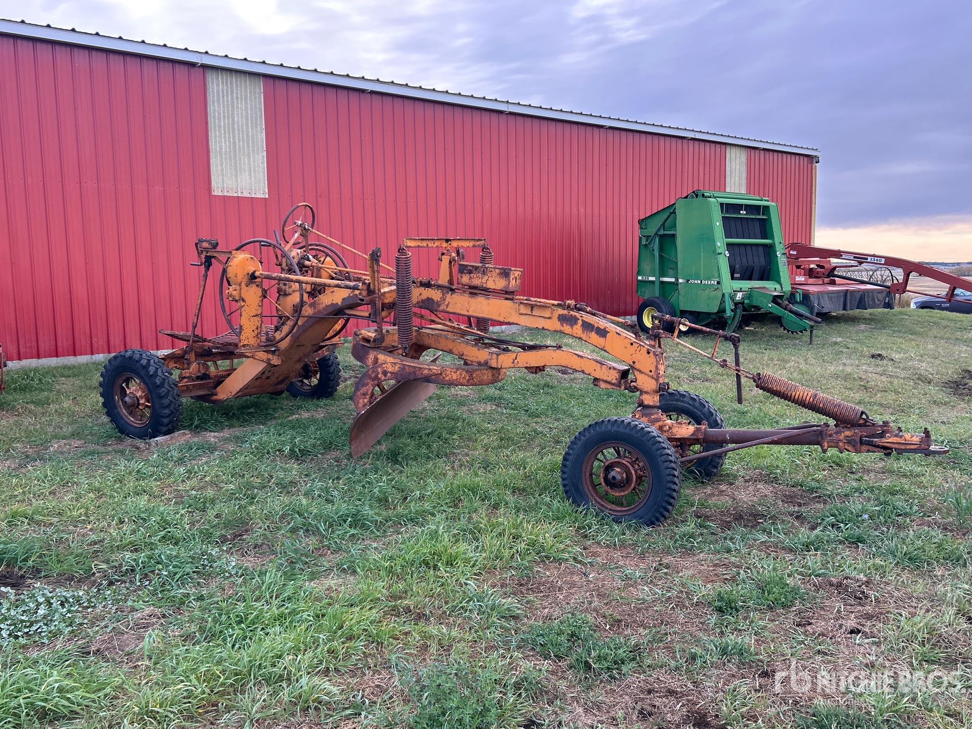 General Appearance with Image, coin avant droit