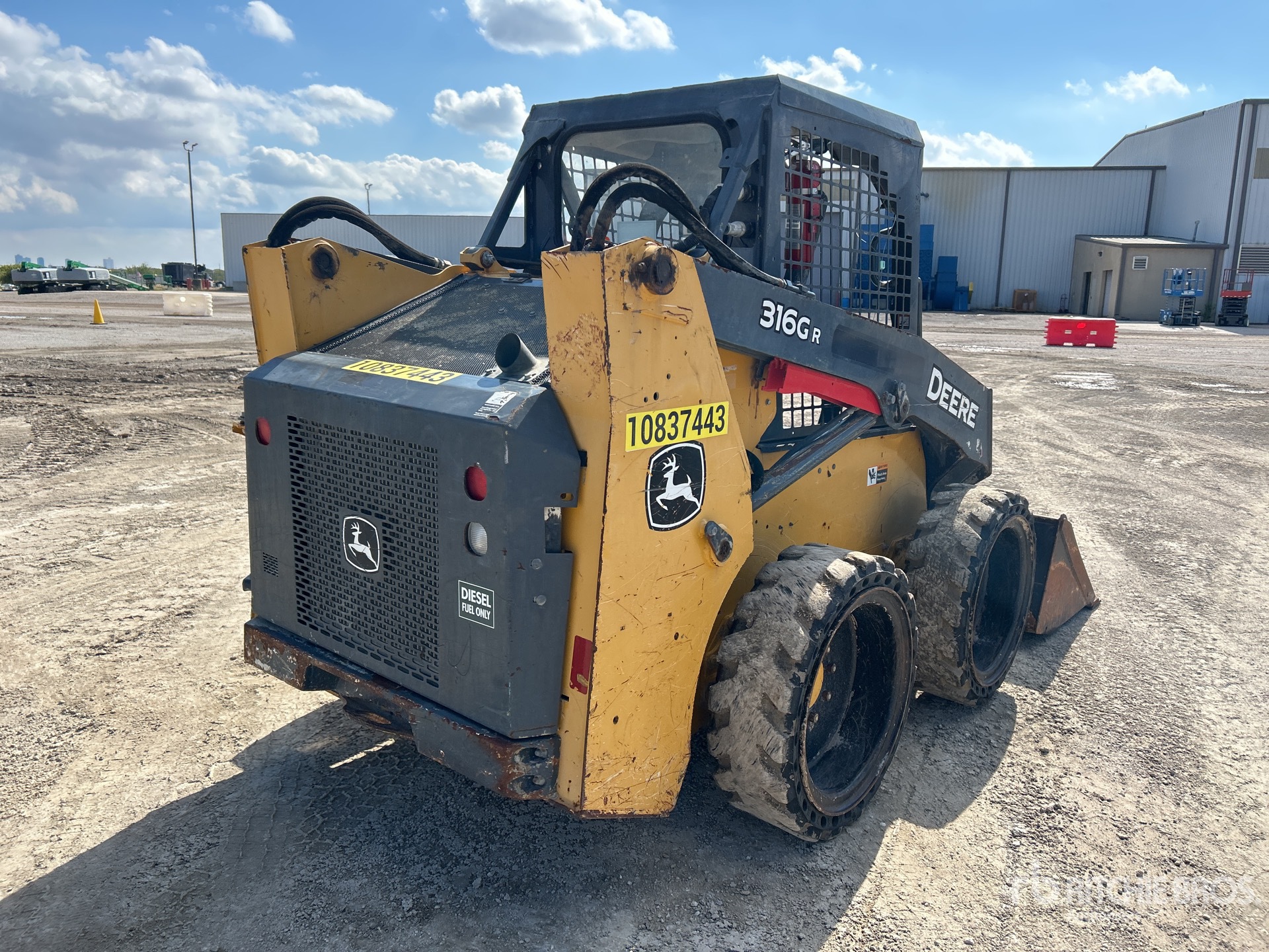 General Appearance with Picture, Right Rear Corner