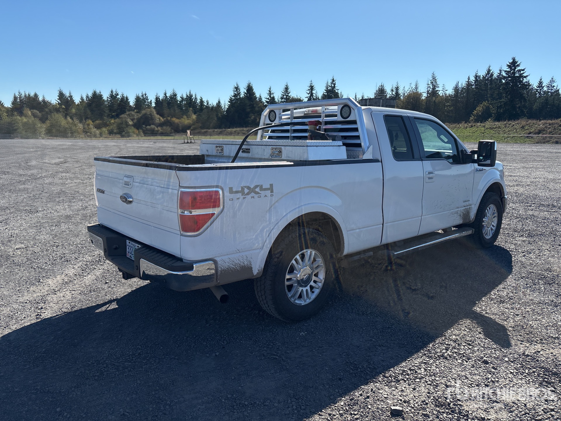 General Appearance with Picture, Right Rear Corner