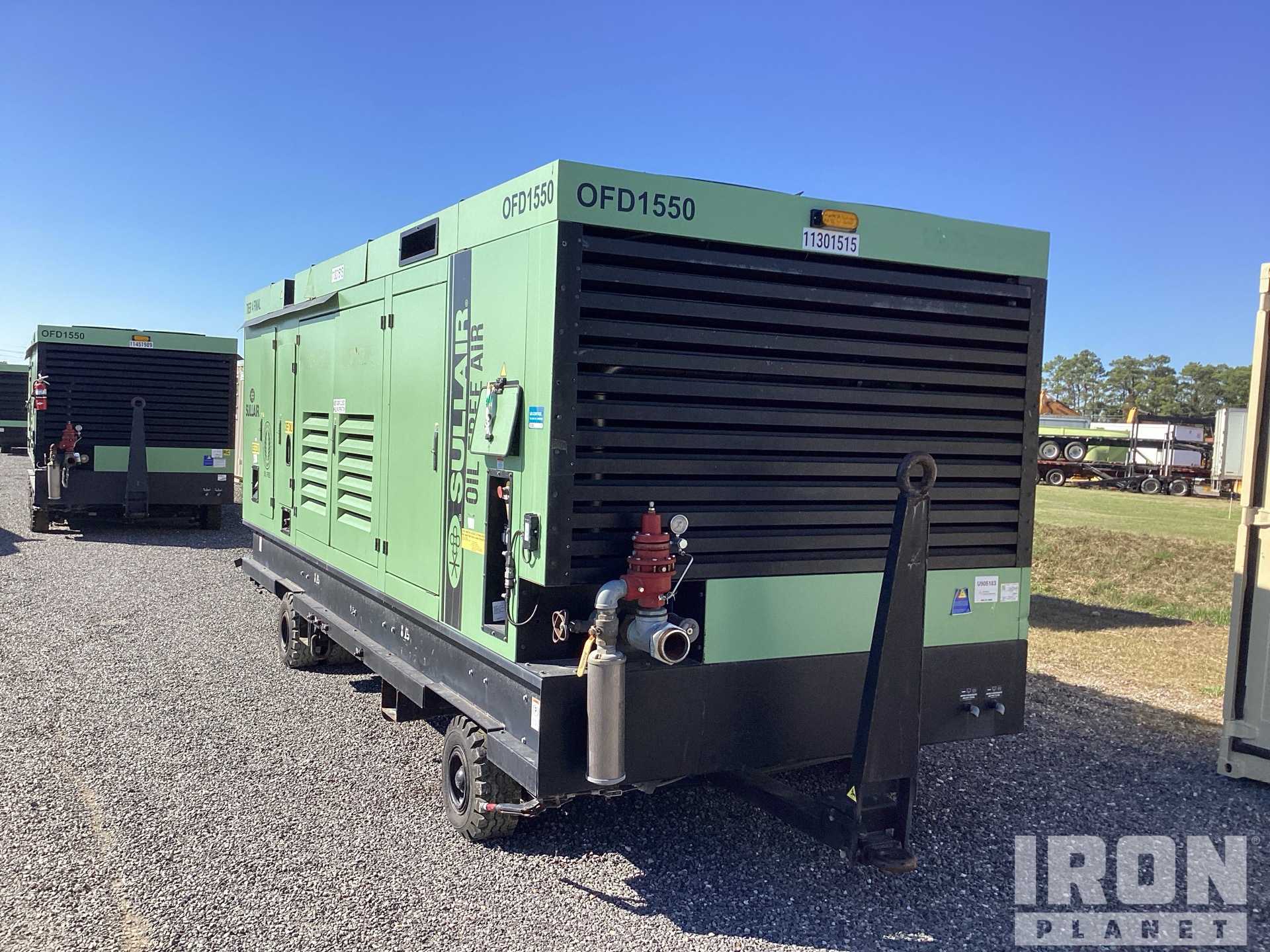 General Appearance with Image, coin avant droit