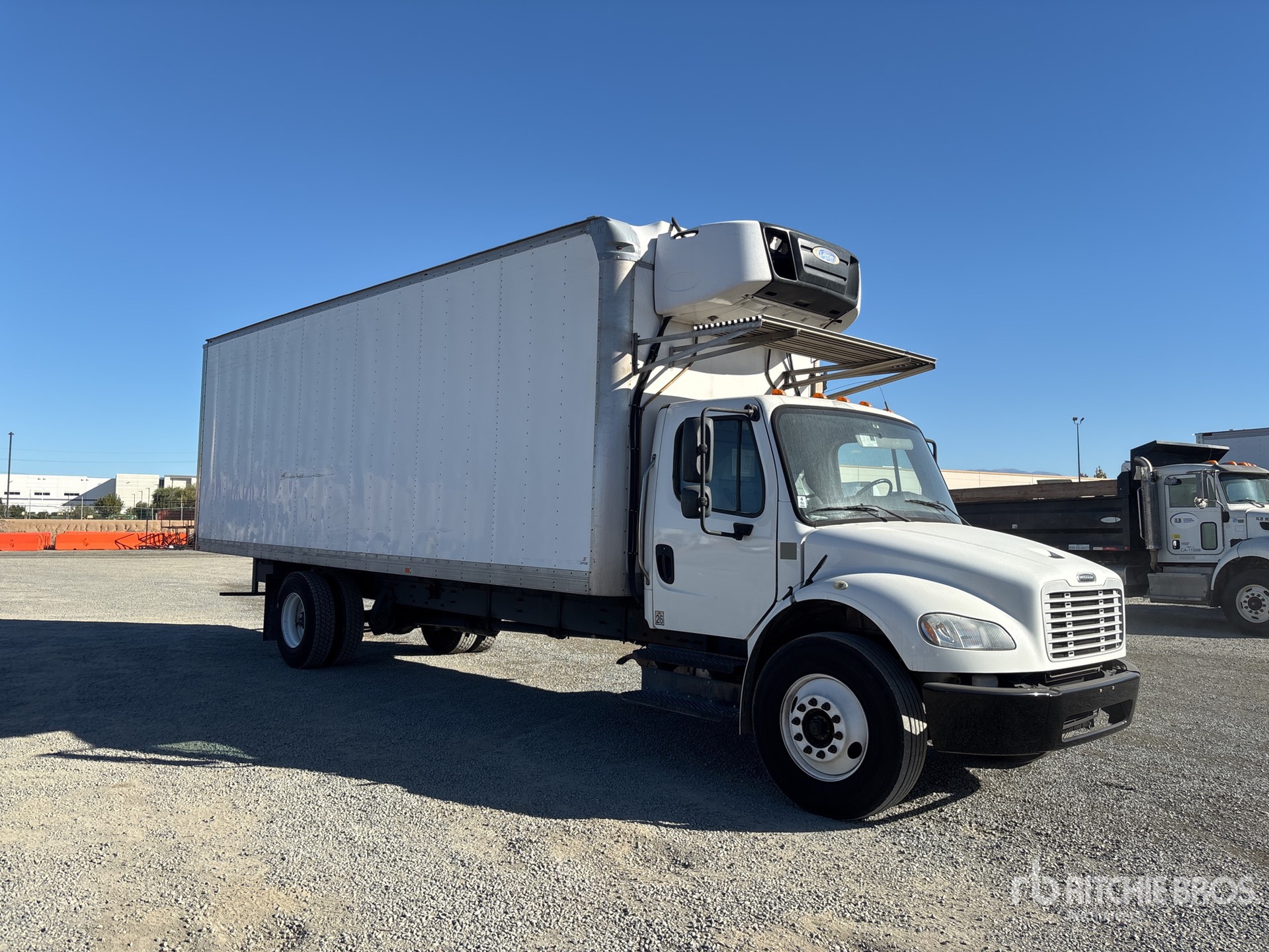 Aspect général with Image, coin avant droit