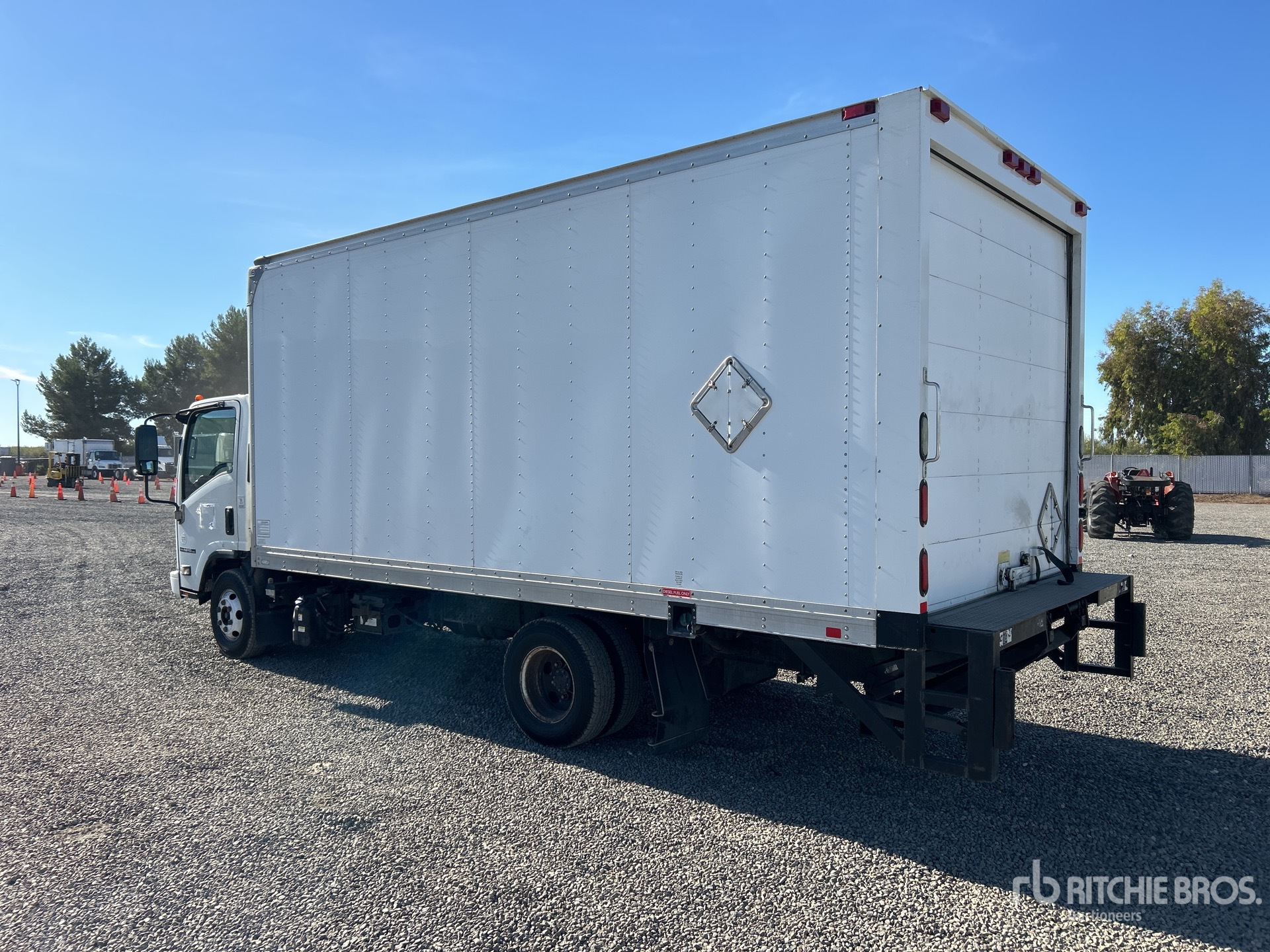 General Appearance with Imagen: esquina trasera izquierda