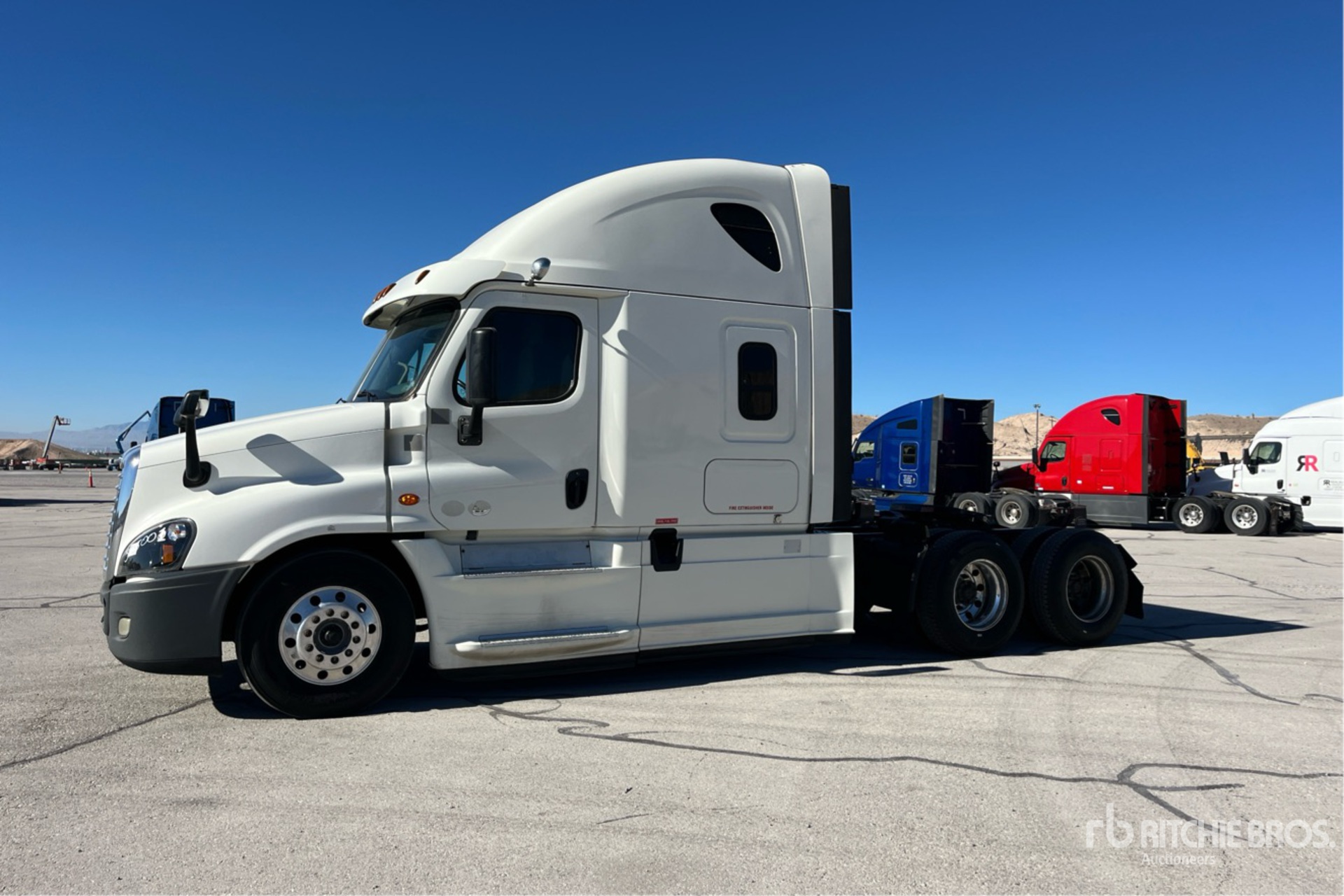 General Appearance with Image, coin avant gauche