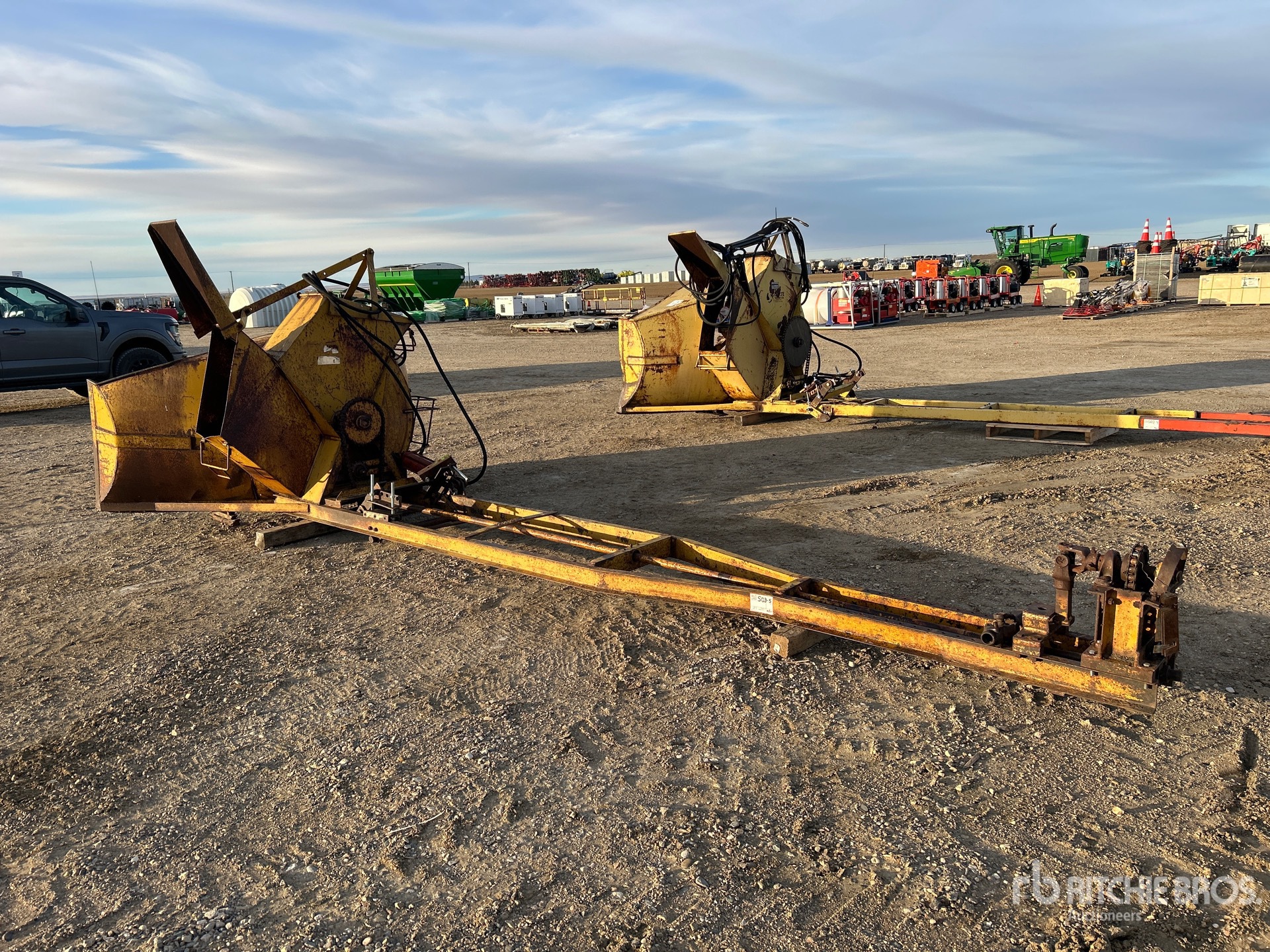 Aspect général with Image, coin arrière gauche