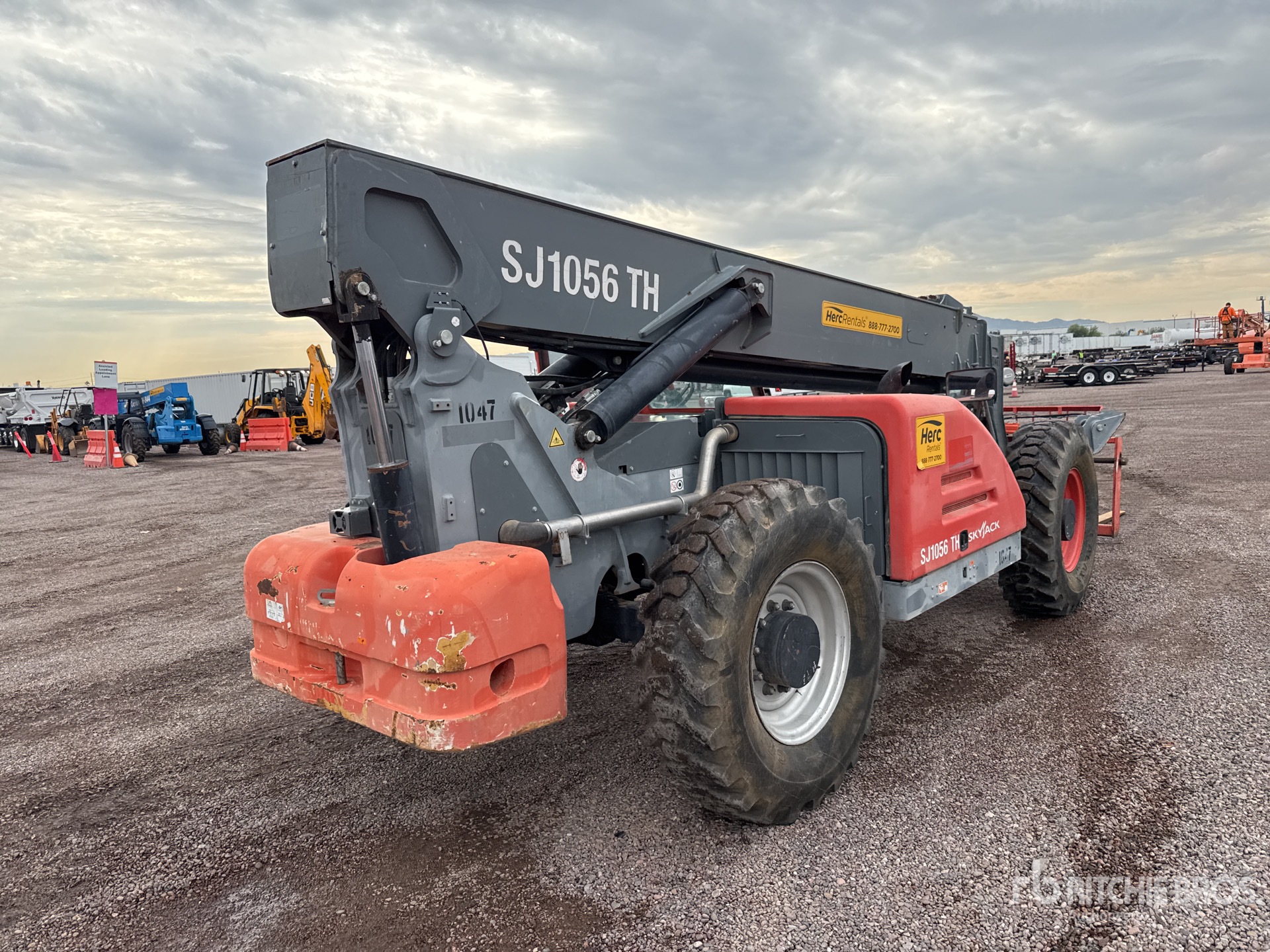 General Appearance with Picture, Right Rear Corner