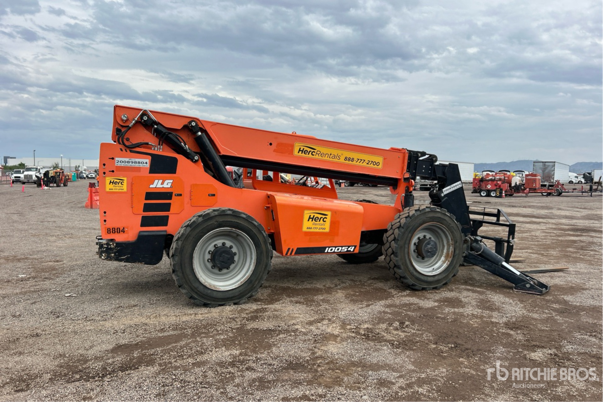 General Appearance with Picture, Right Rear Corner