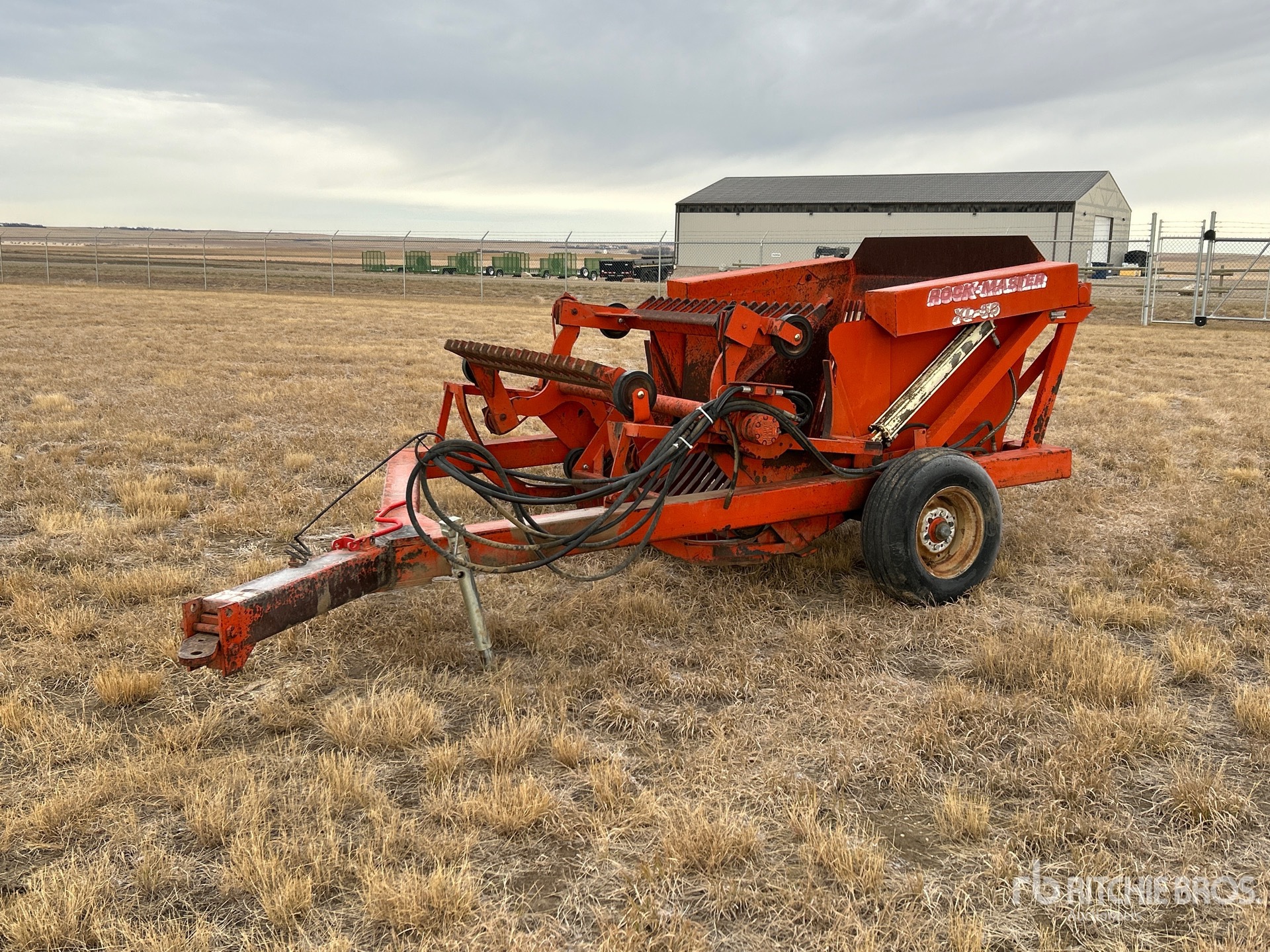 General Appearance with Foto, angolo anteriore sinistro