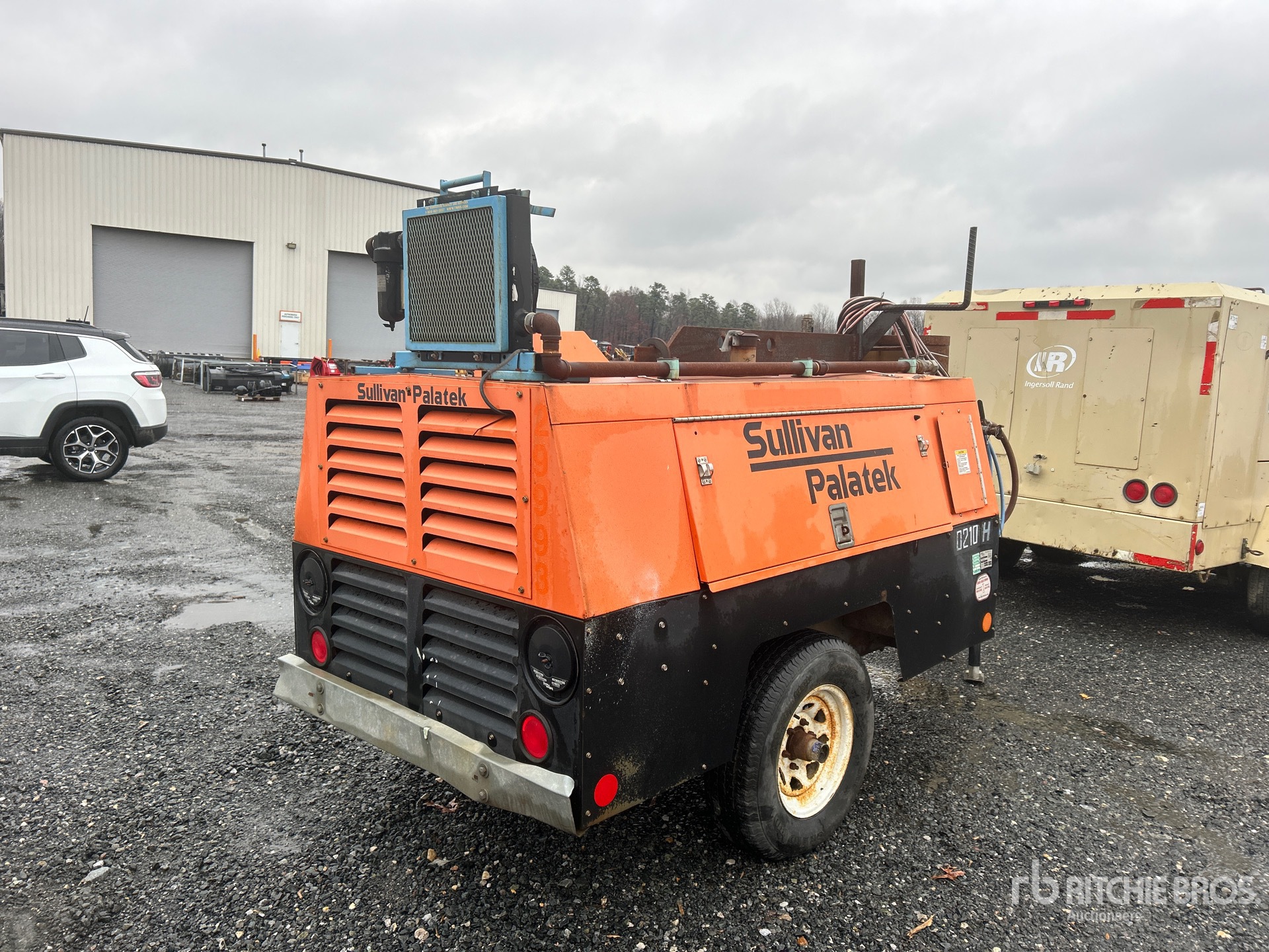 General Appearance with Bild, Ecke hinten rechts