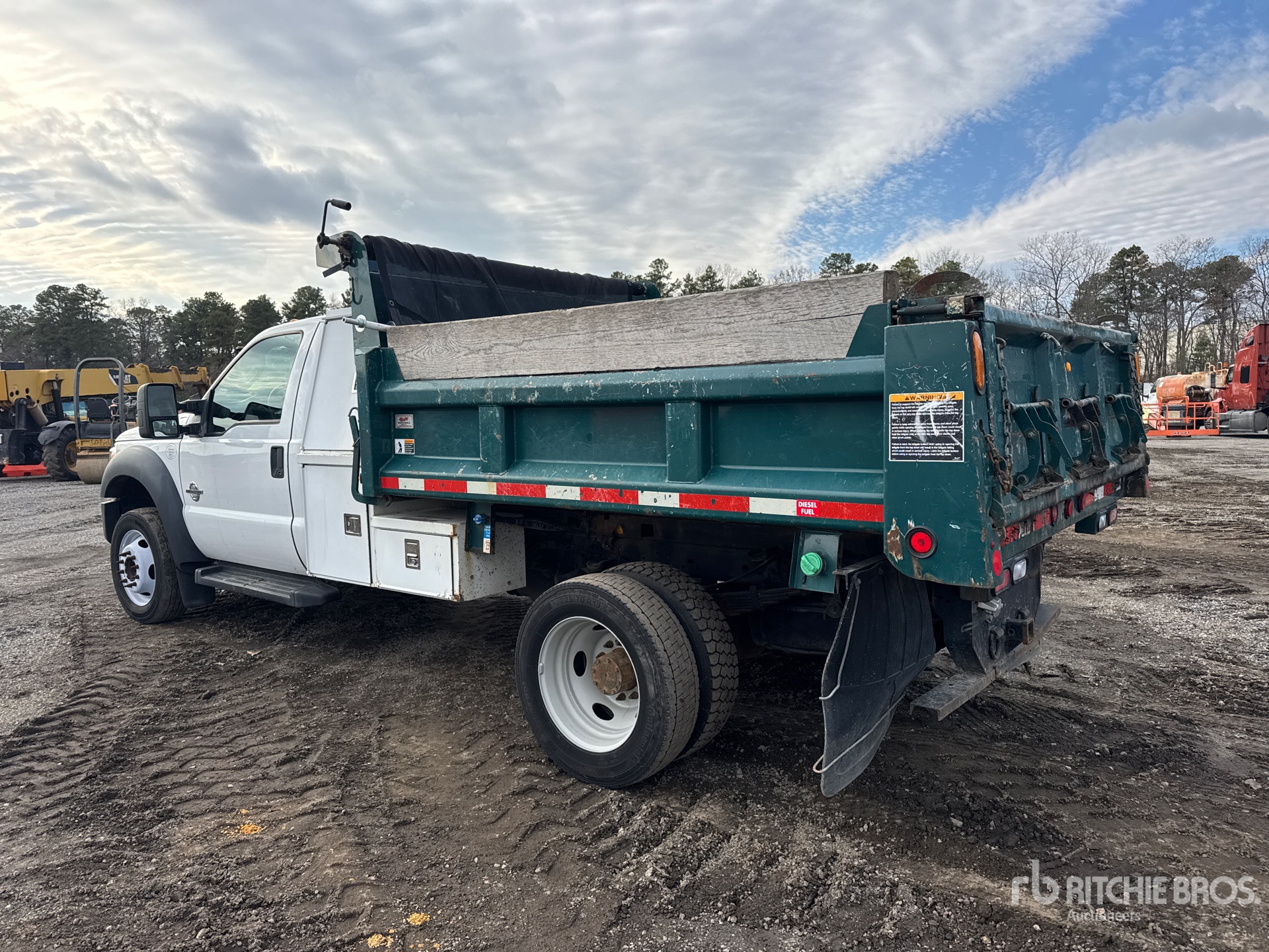 General Appearance with Imagen: esquina trasera izquierda