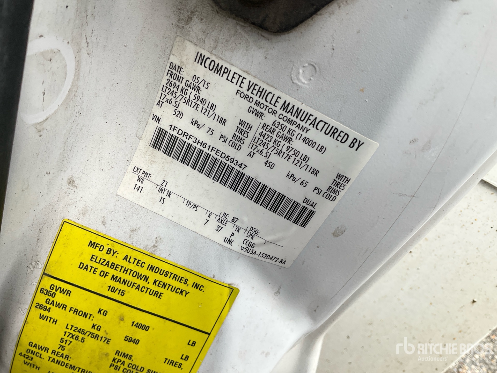 General Appearance with Numéro de série/Numéro d'identification du véhicule automobile