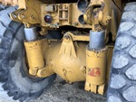 Chassis with Suspension Cylinders