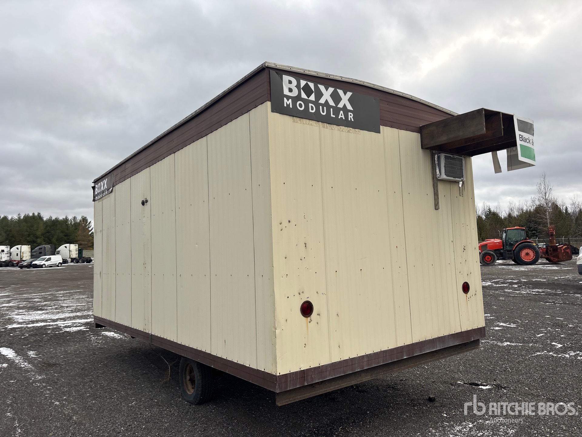 General Appearance with Picture, Left Rear Corner