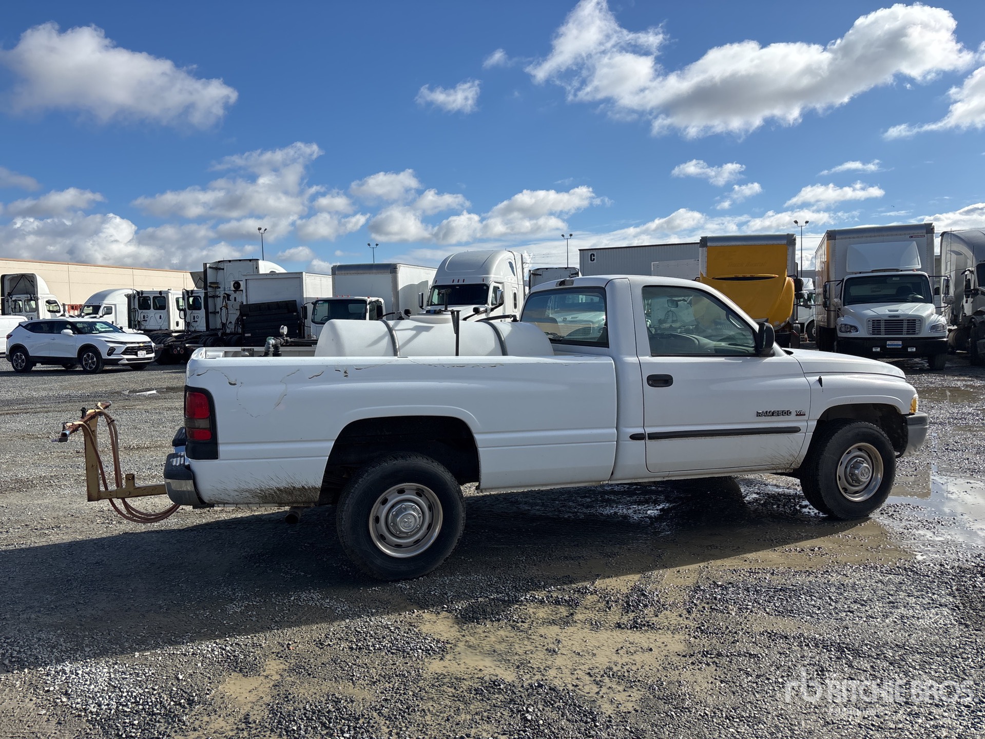 General Appearance with Picture, Right Rear Corner