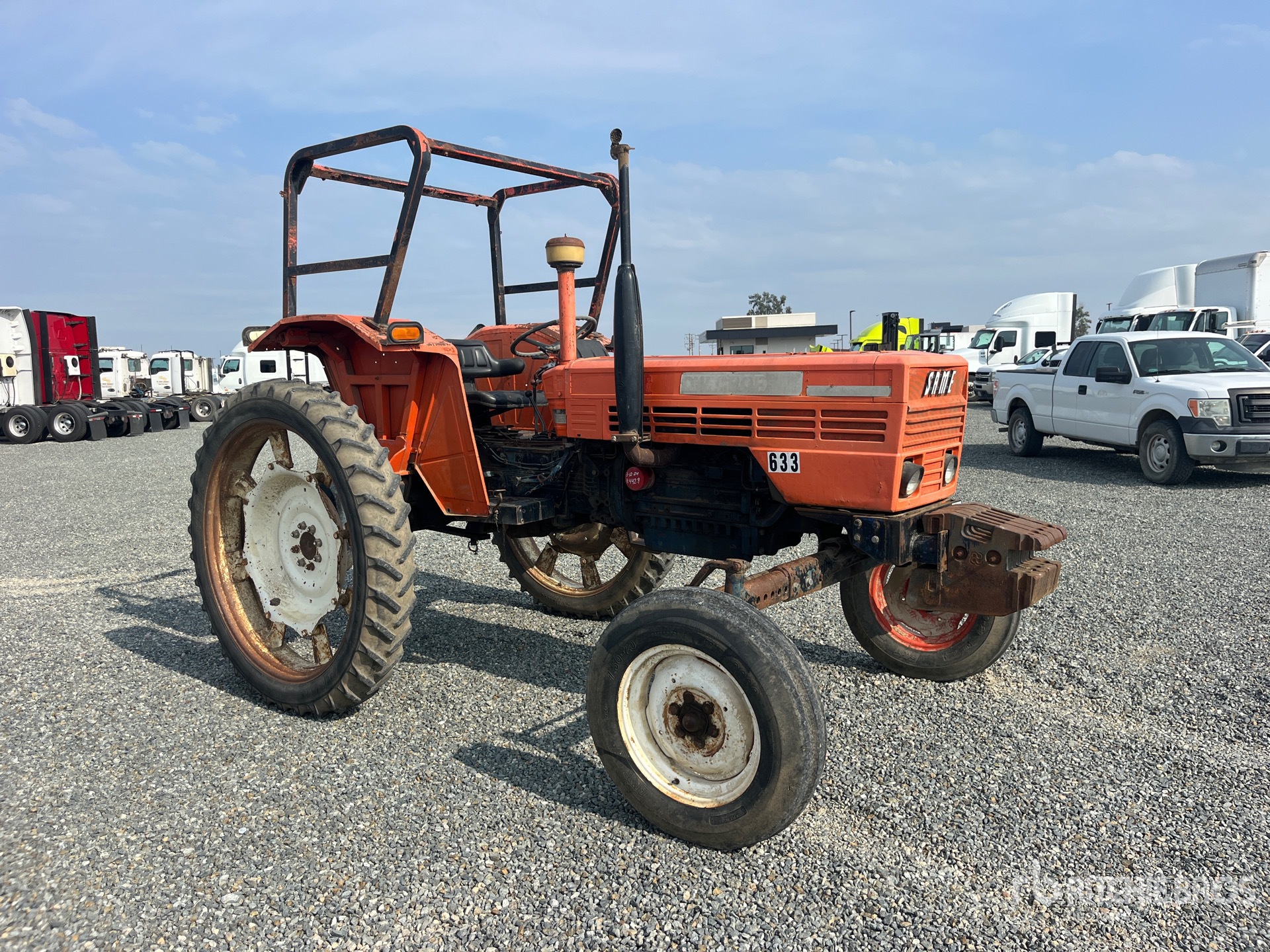 General Appearance with Picture, Right Front Corner