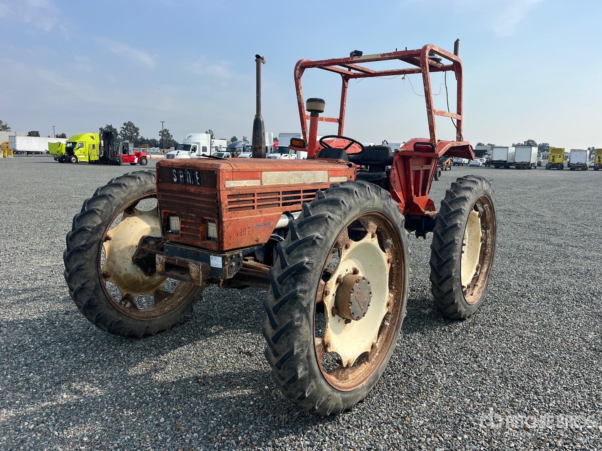 General Appearance with Picture, Left Front Corner