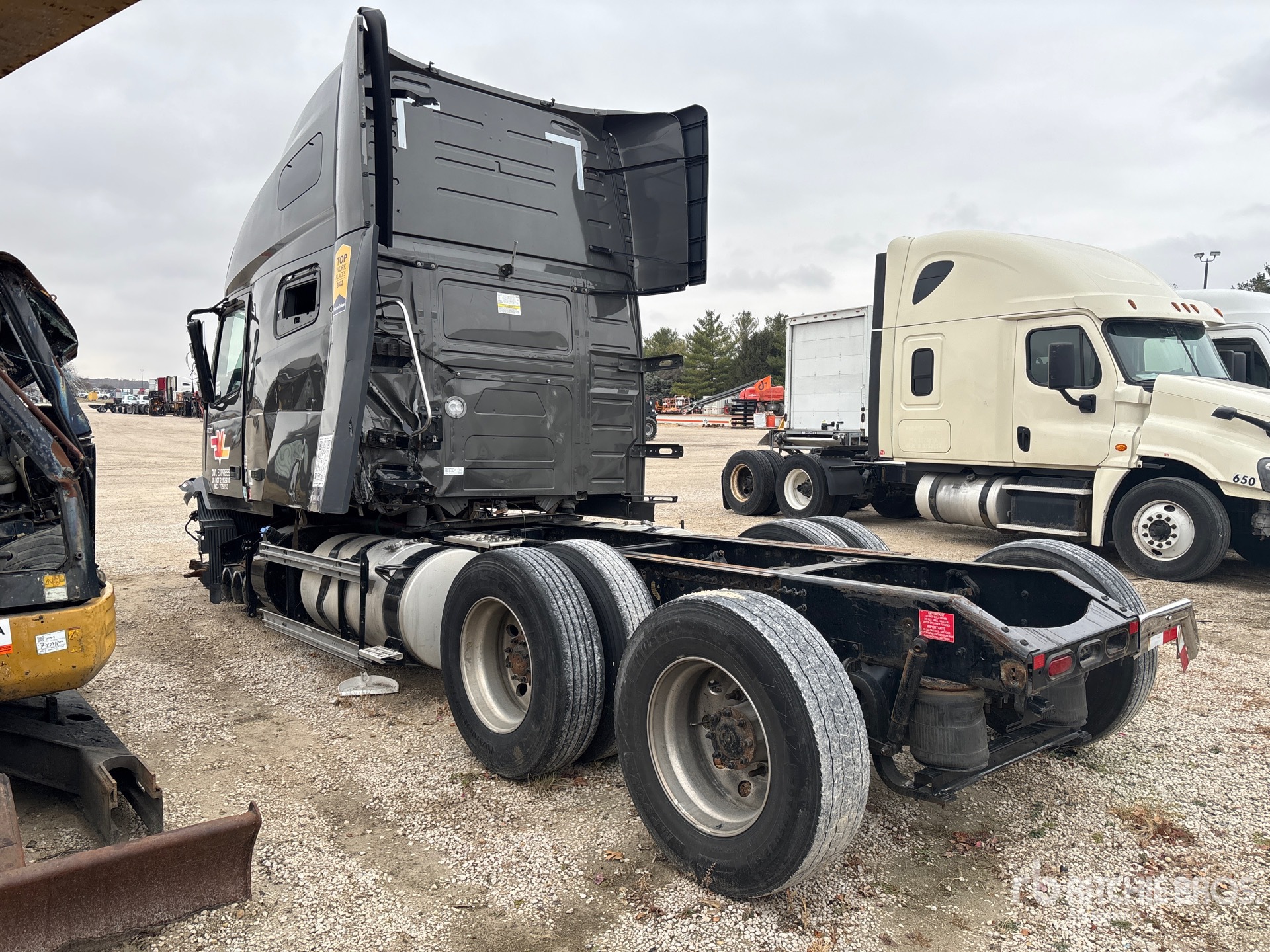 General Appearance with Picture, Left Rear Corner