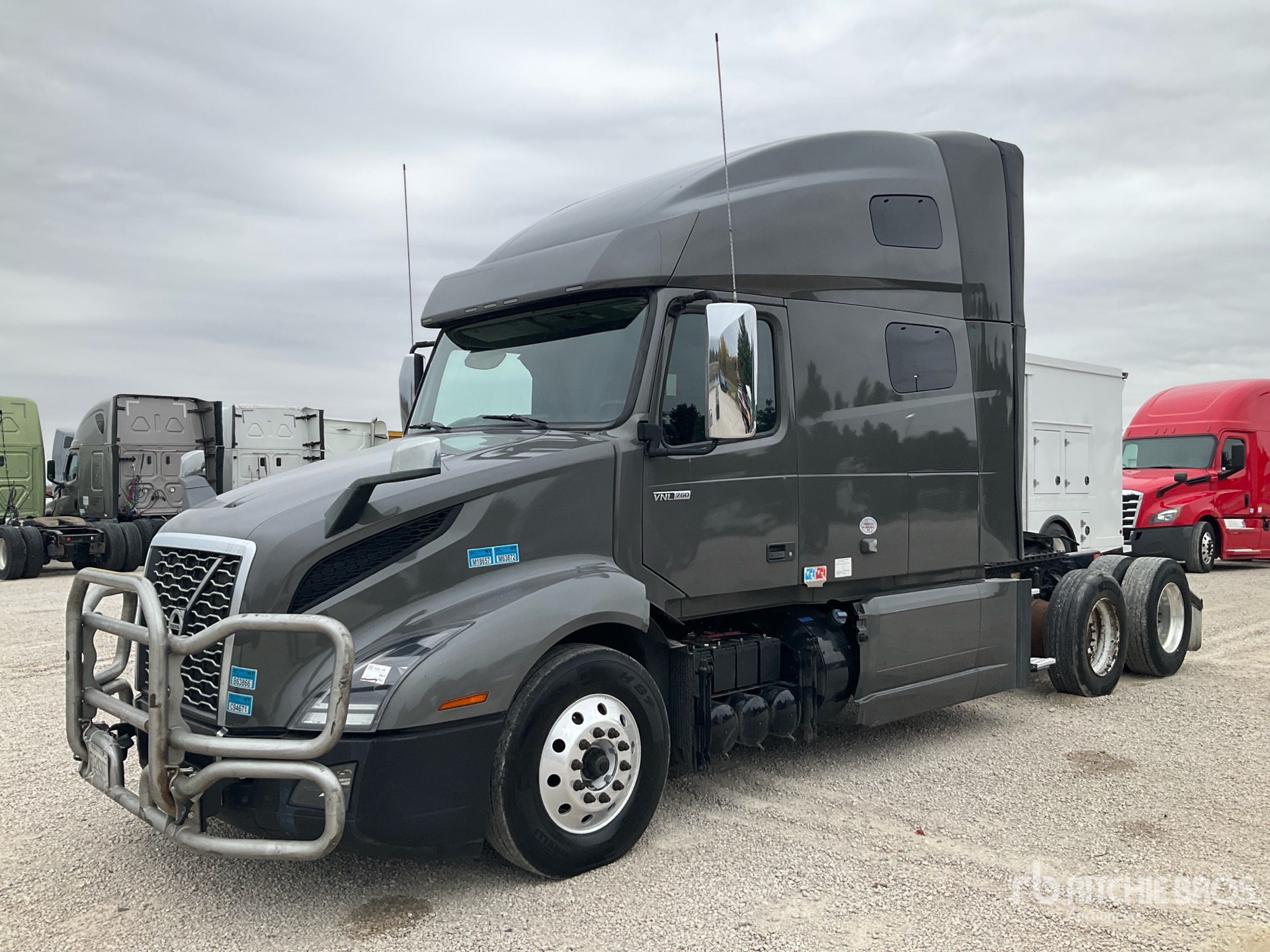 General Appearance with Bild, Ecke vorne links