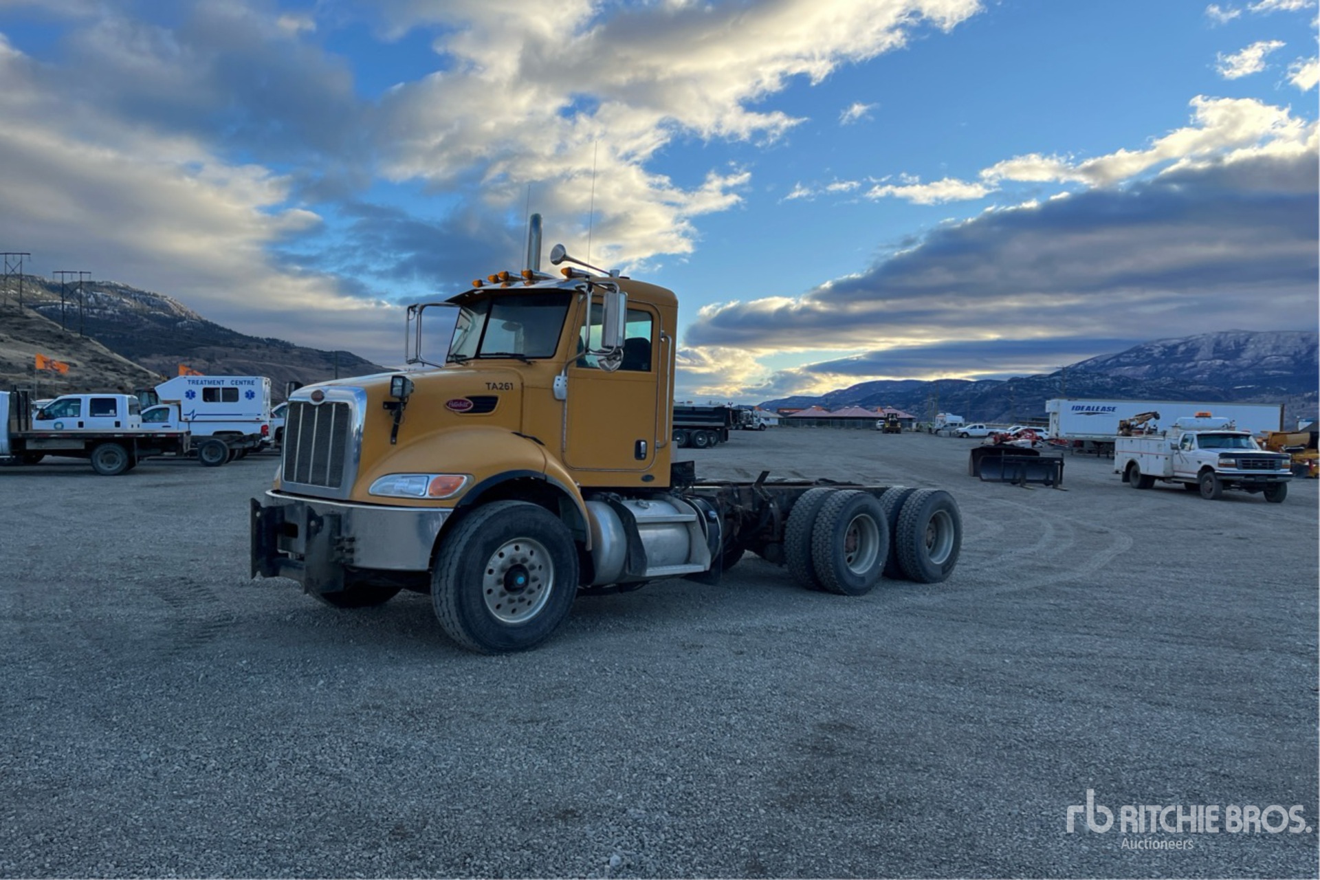 General Appearance with Picture, Left Front Corner