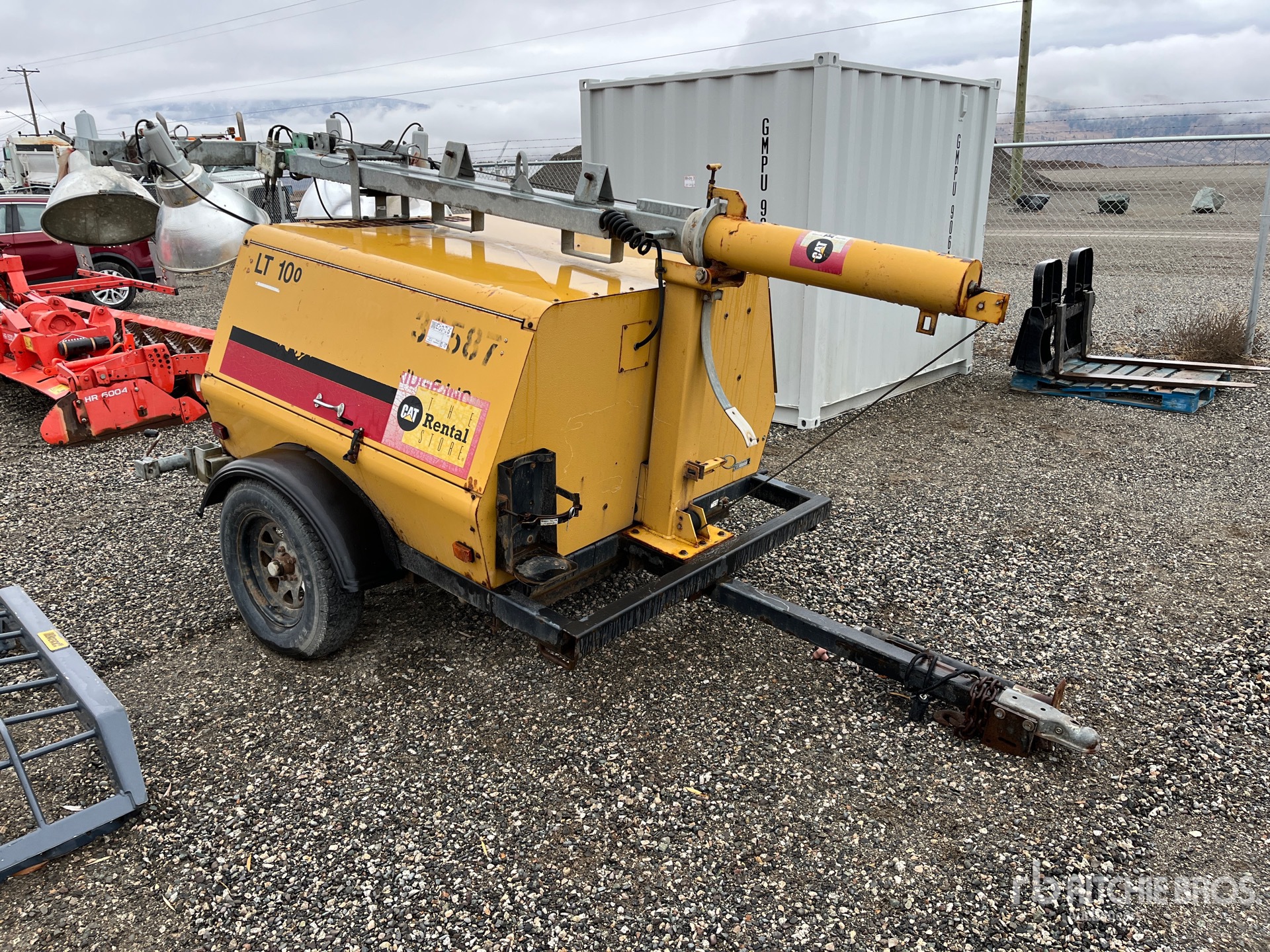 General Appearance with Picture, Right Front Corner