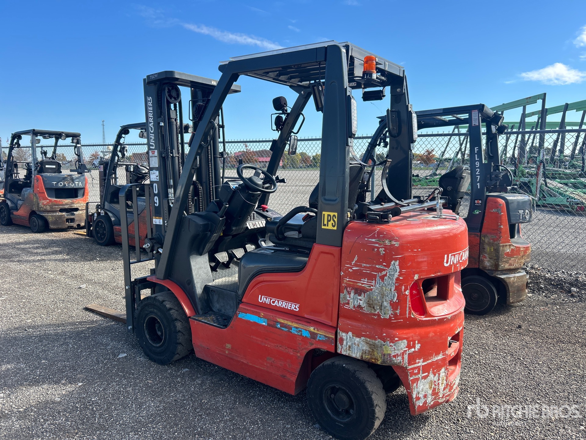 Aspect général with Image, coin arrière gauche