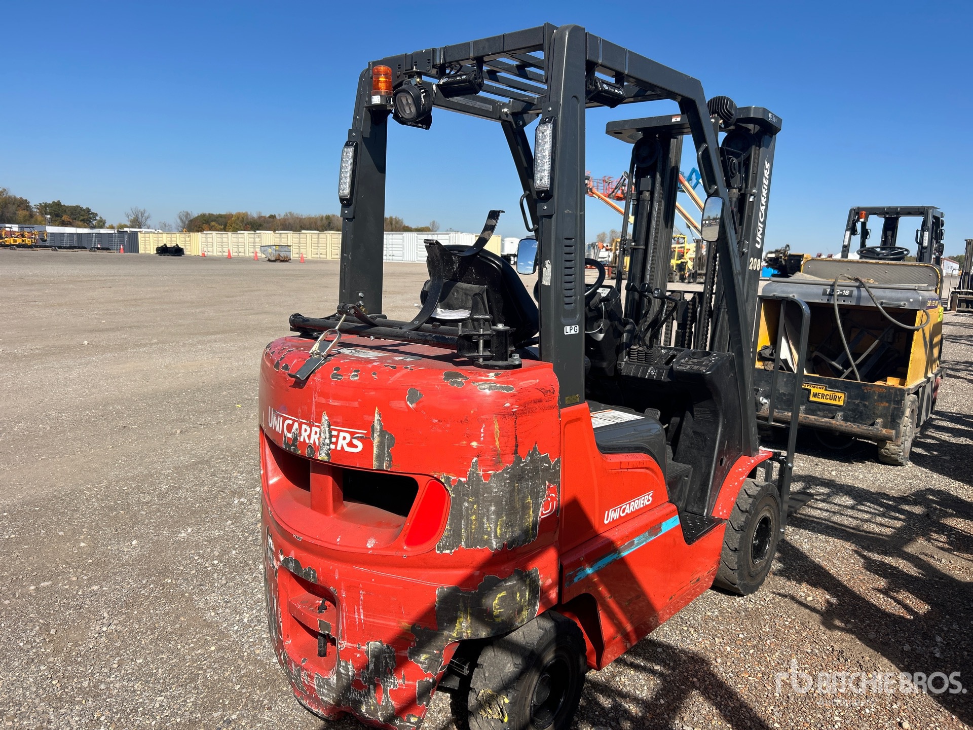 Aspect général with Image, coin arrière droit