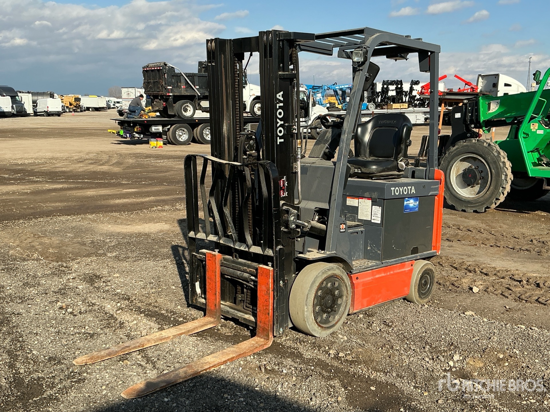 General Appearance with Imagen: esquina delantera izquierda