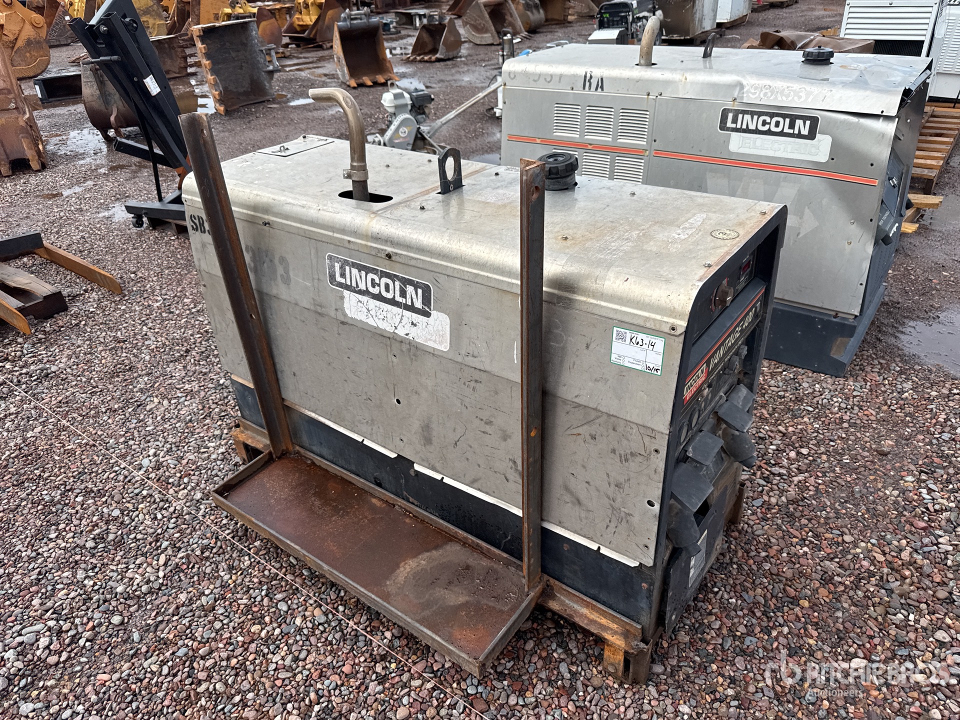 General Appearance with Picture, Right Front Corner