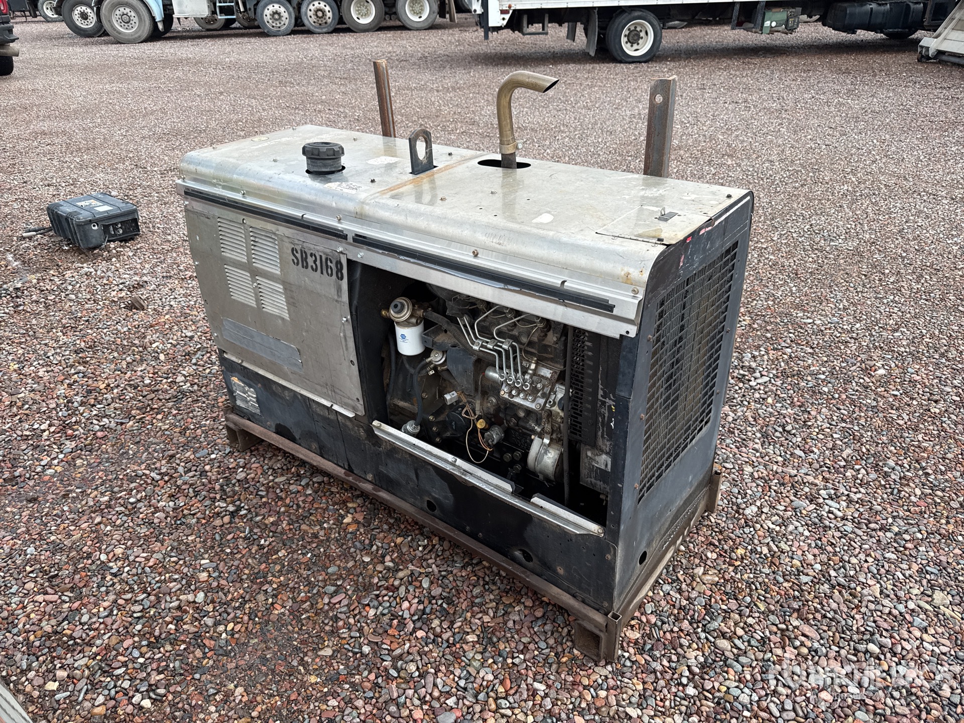 General Appearance with Picture, Left Rear Corner