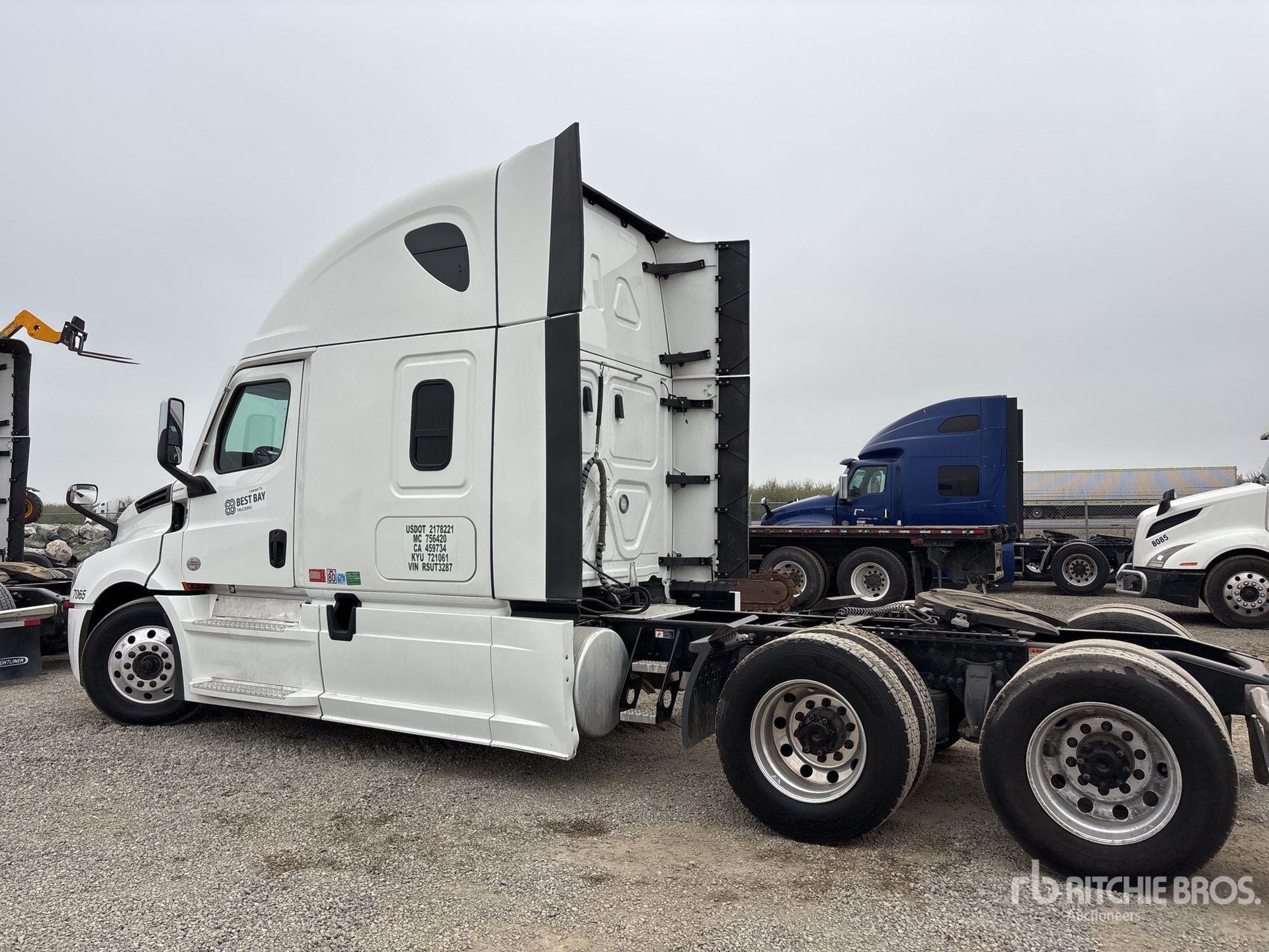 General Appearance with Imagen: esquina trasera izquierda