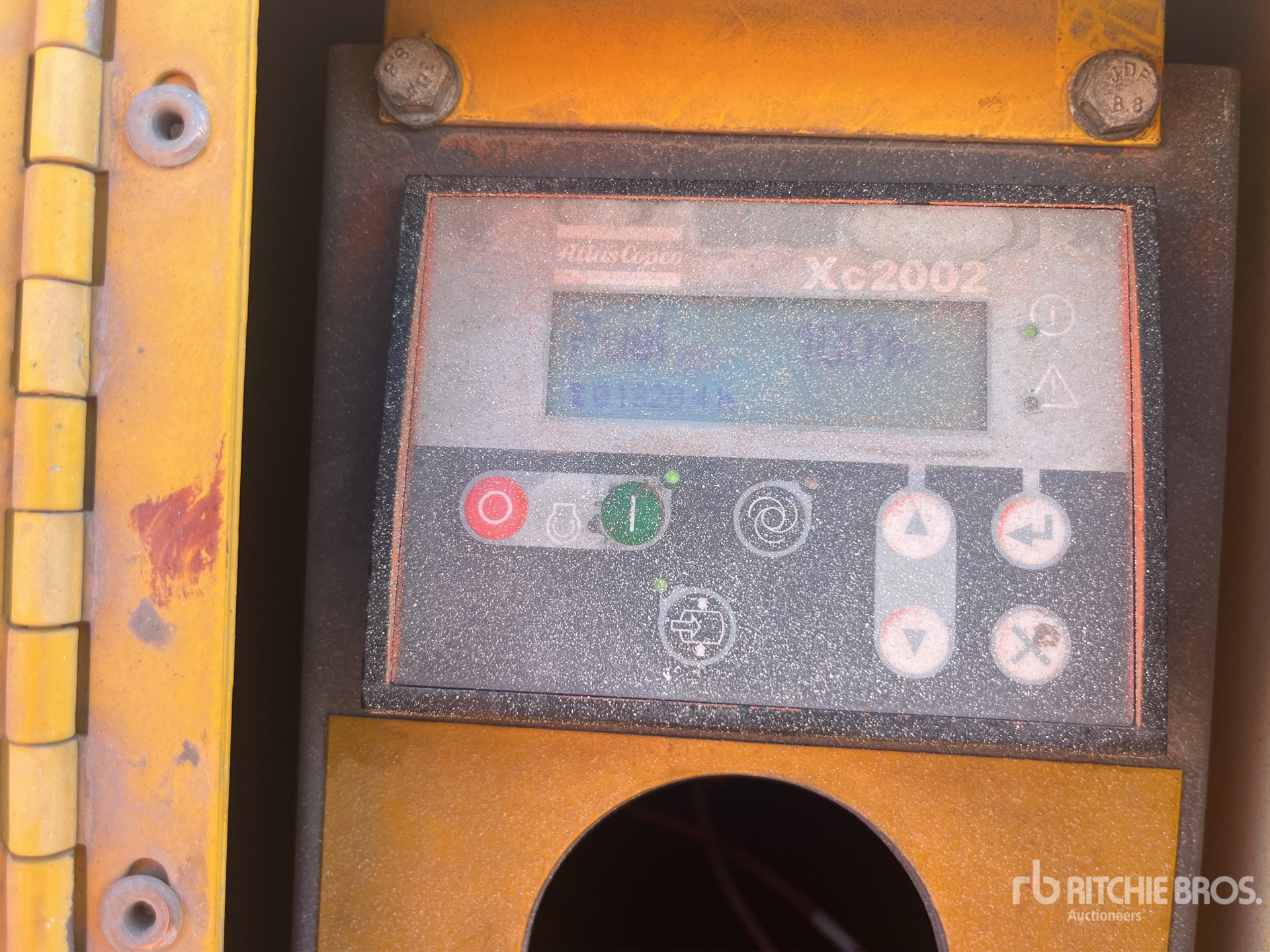 General Appearance with Hour Meter / Odometer