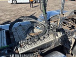 4 Underbody - Truck with 
