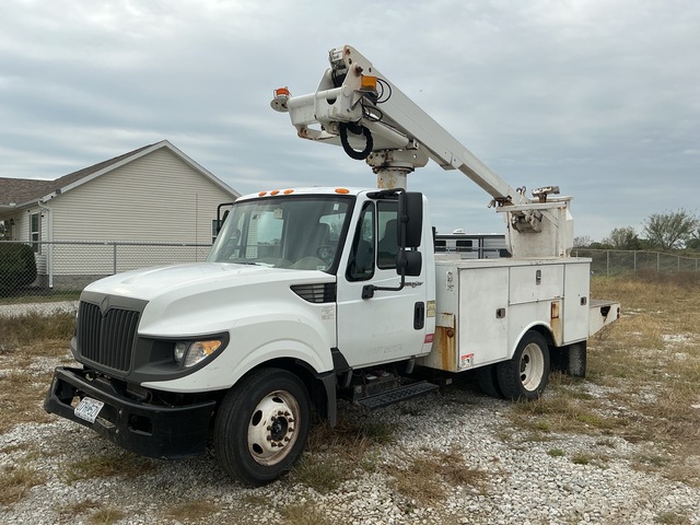 Altec AT235 35 ft on 2012 International TA005 4x2 Bucket Truck Altec AT235 35 ft on 2012 International TA005 4x2 Bucket Truck