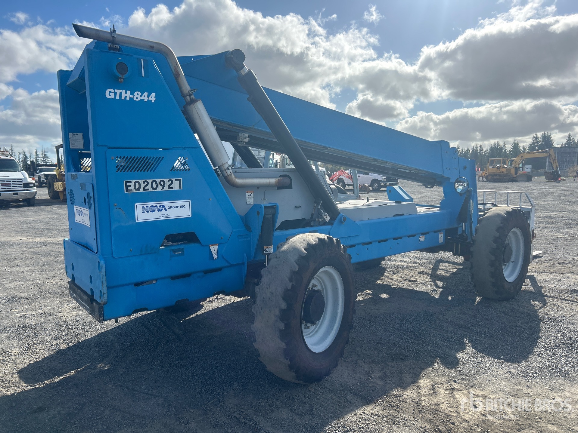 General Appearance with Picture, Right Rear Corner