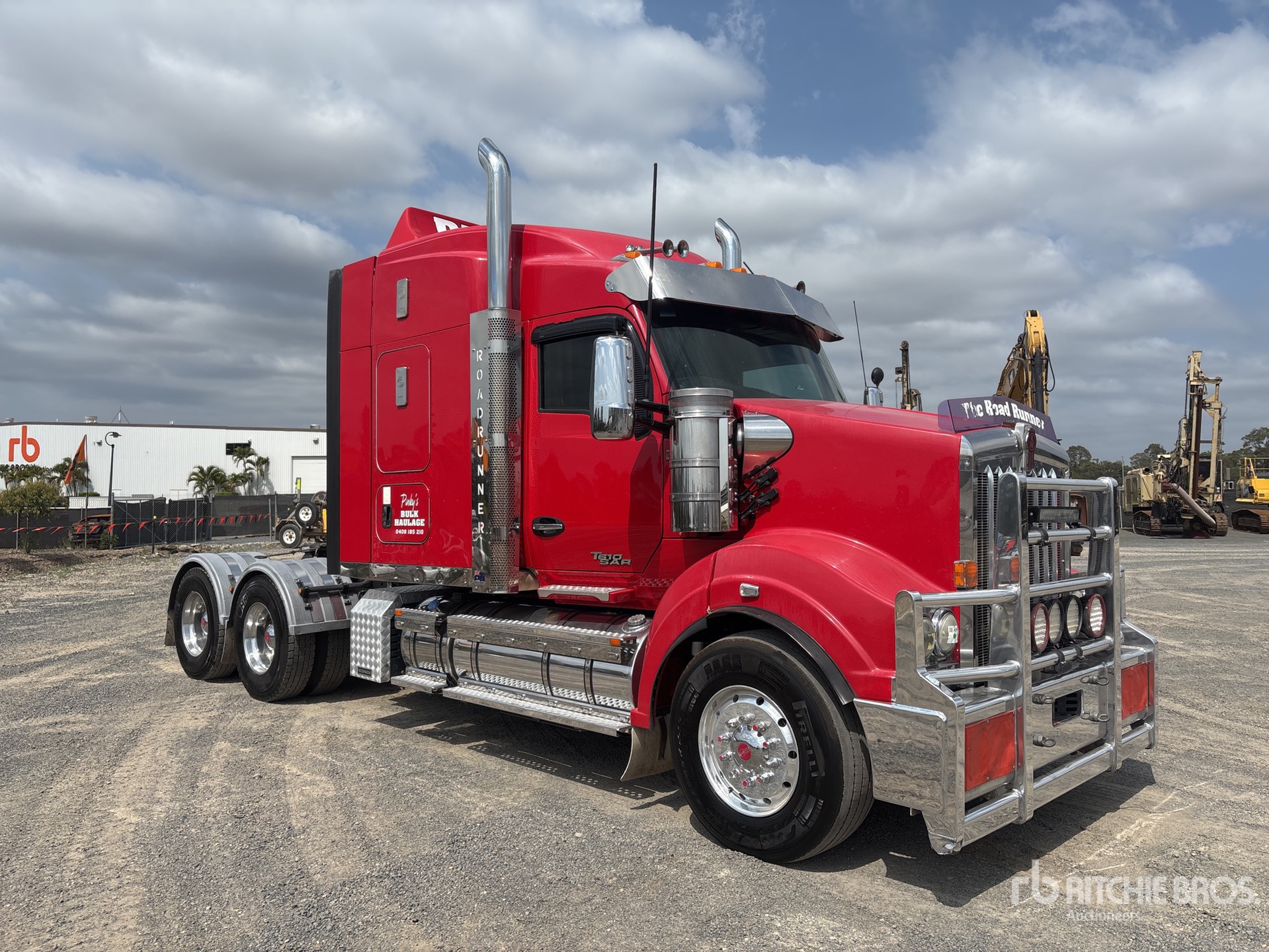 General Appearance with Picture, Left Front Corner