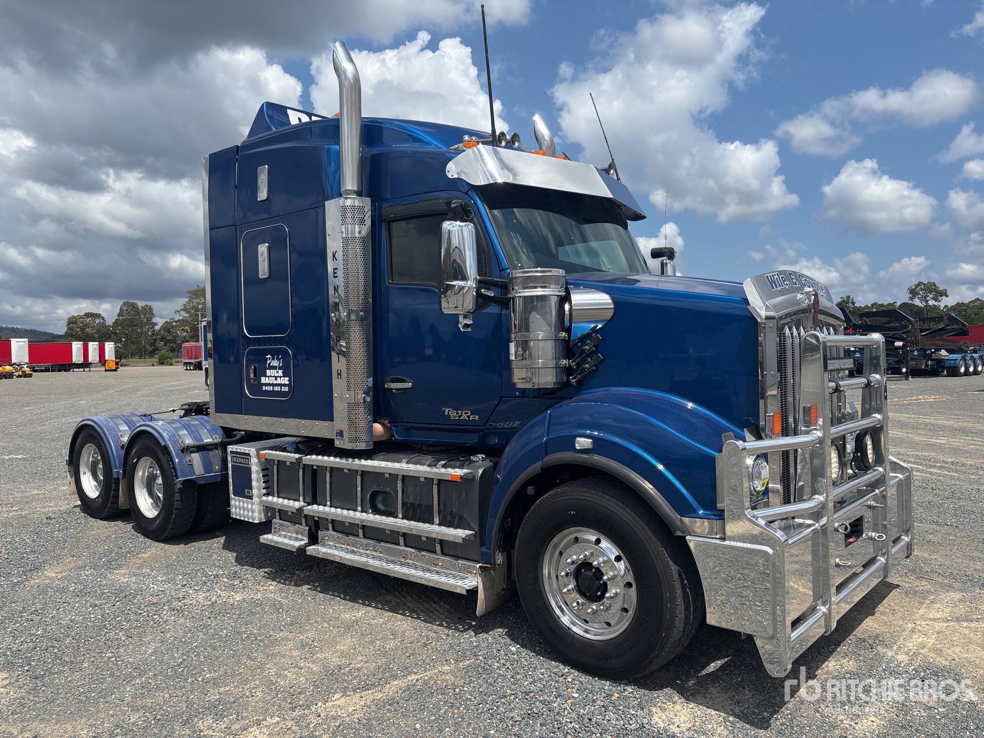 General Appearance with Picture, Left Front Corner