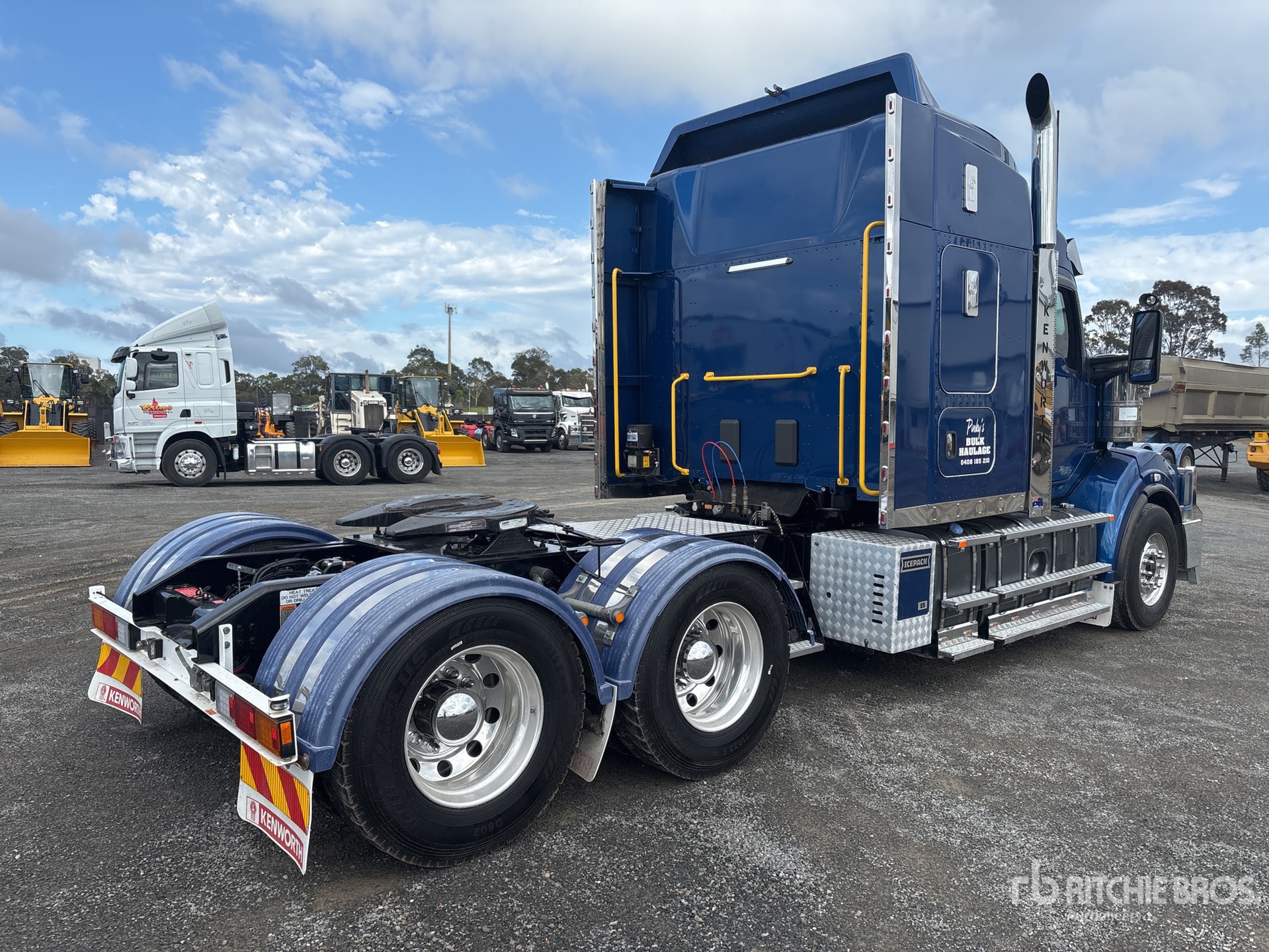 General Appearance with Picture, Left Rear Corner