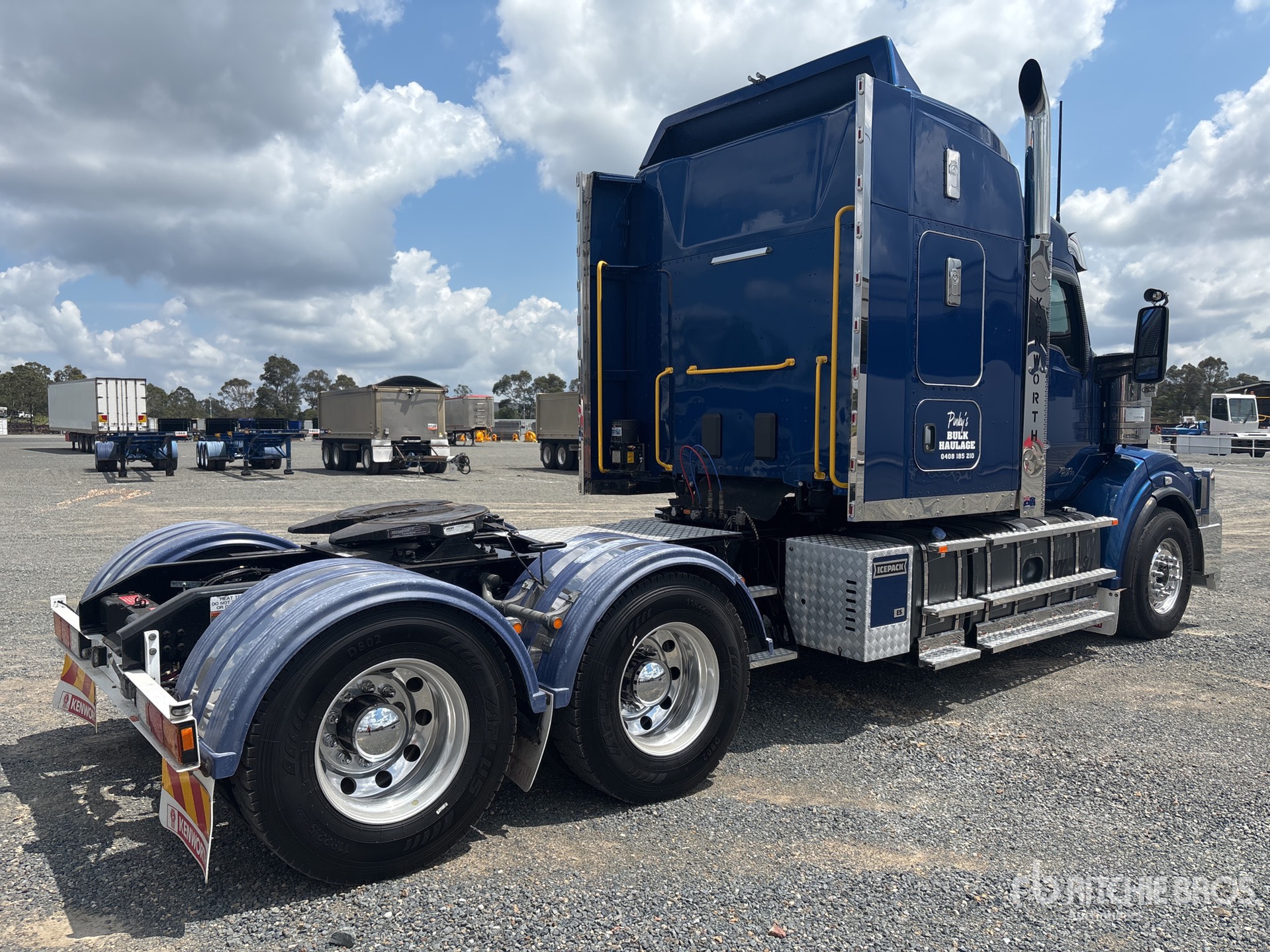 General Appearance with Picture, Left Rear Corner