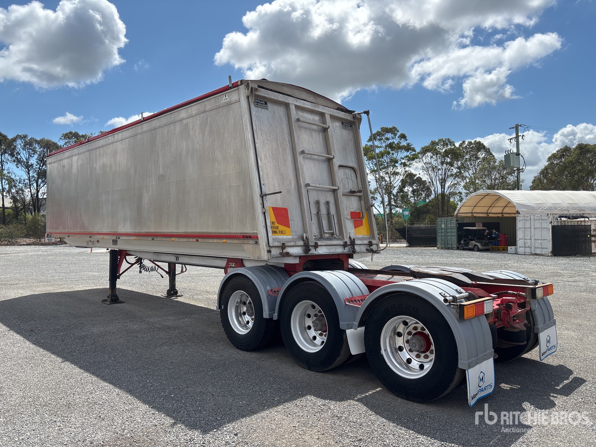 General Appearance with Picture, Right Rear Corner