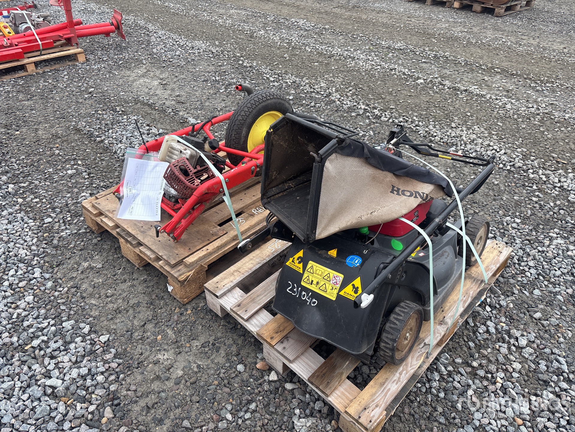 General Appearance with Picture, Left Rear Corner