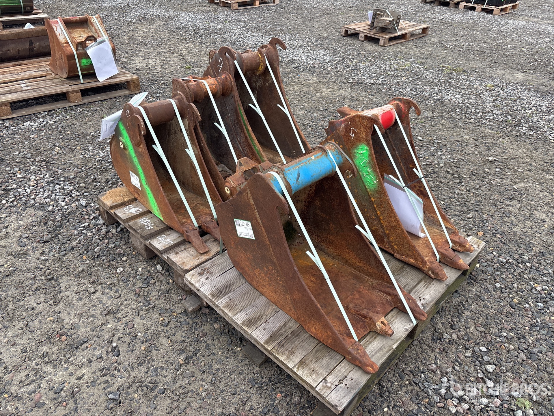 General Appearance with Foto, angolo anteriore destro