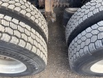 4 Underbody - Truck with 
