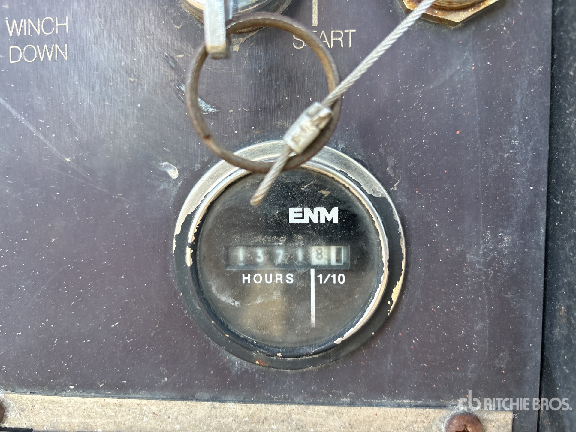 General Appearance with Hour Meter / Odometer