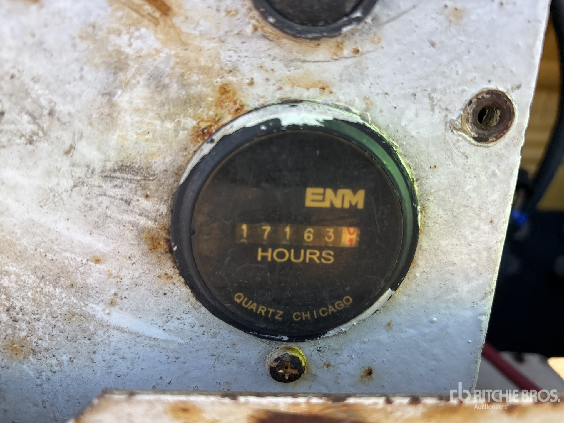 General Appearance with Hour Meter / Odometer