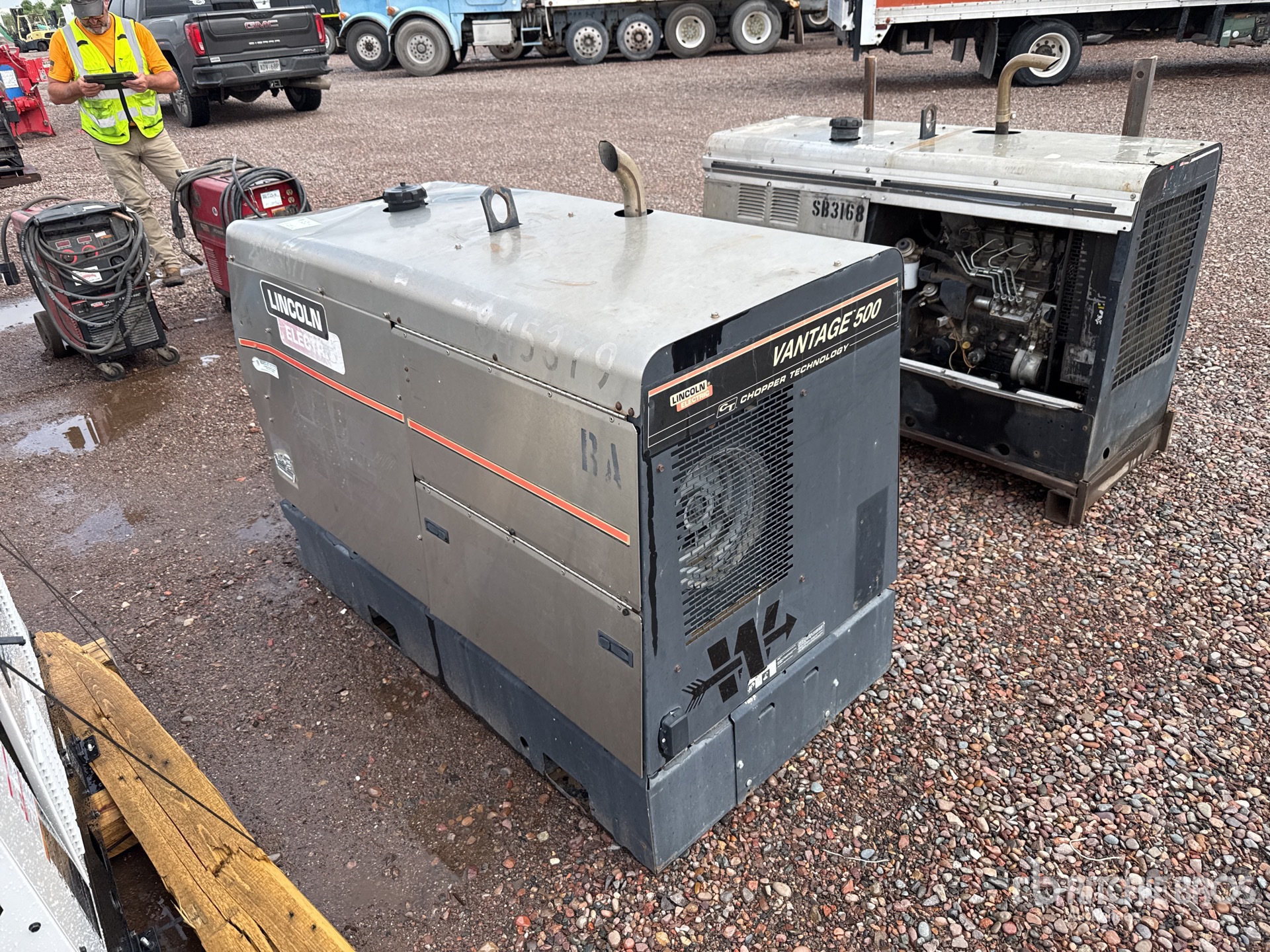 General Appearance with Picture, Left Rear Corner