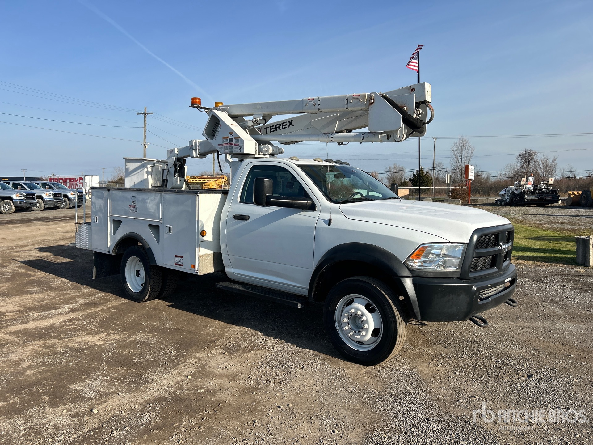 General Appearance with Foto, angolo anteriore destro